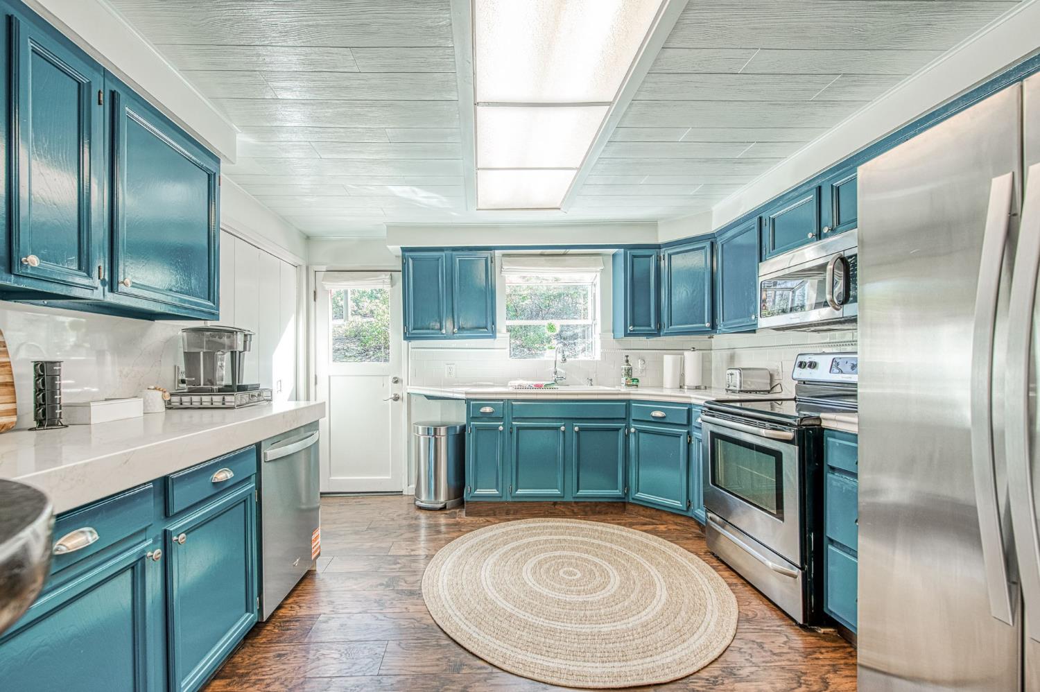 42009 Tollhouse Rd, Shaver Lake, CA 93664