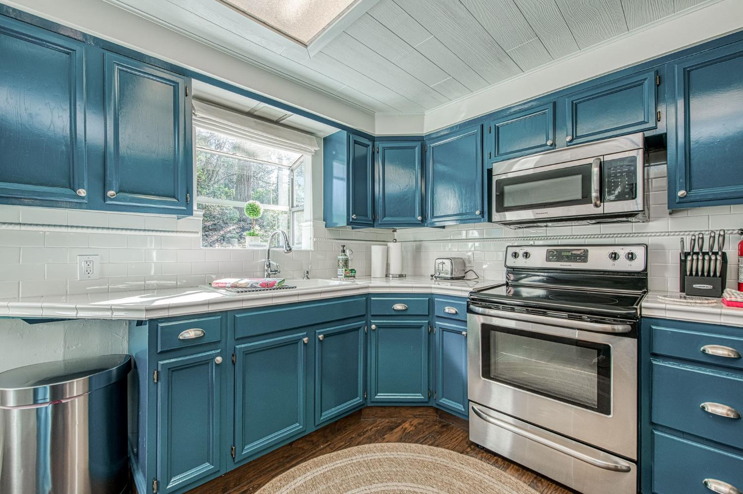 42009 Tollhouse Rd, Shaver Lake, CA 93664