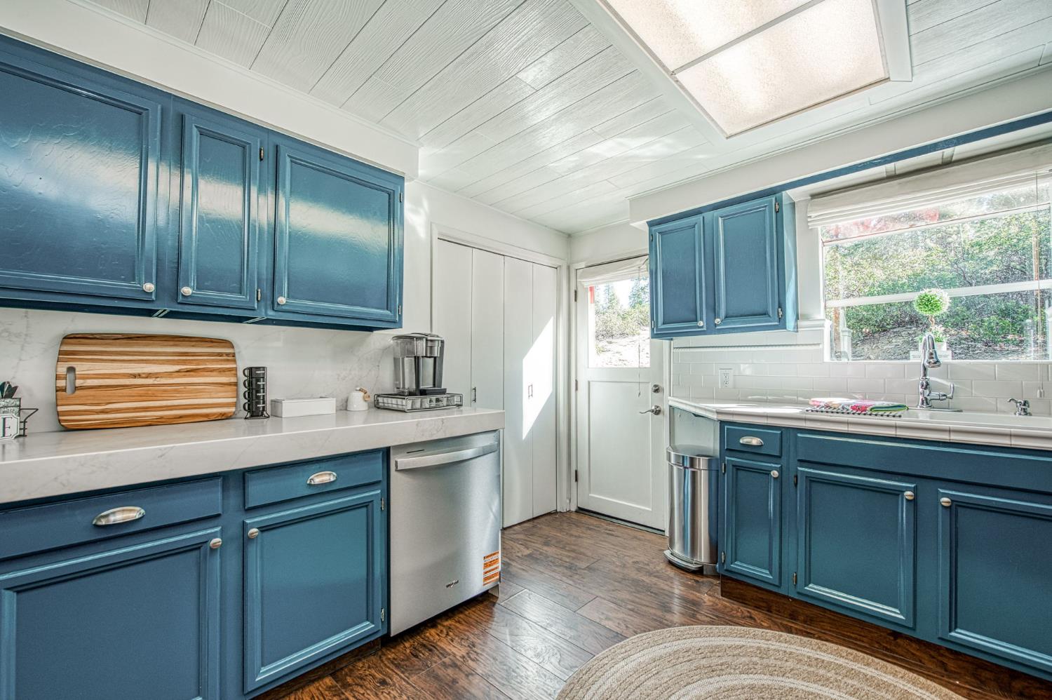 42009 Tollhouse Rd, Shaver Lake, CA 93664