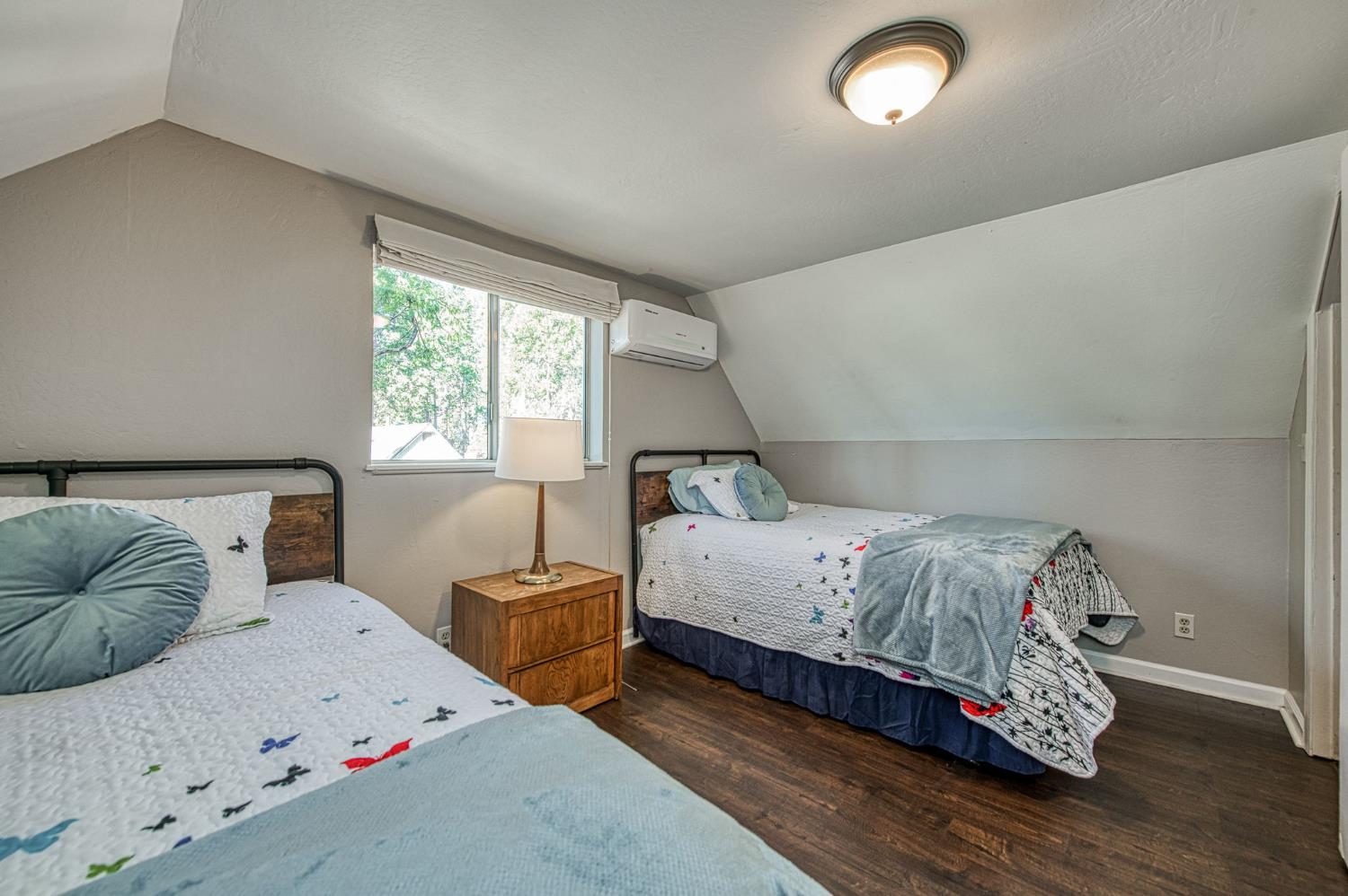 42009 Tollhouse Rd, Shaver Lake, CA 93664