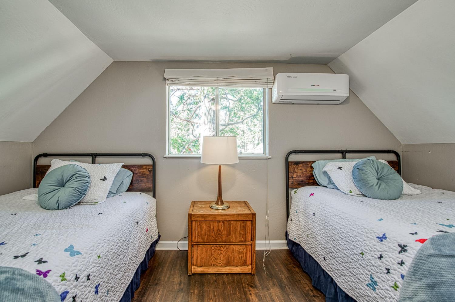 42009 Tollhouse Rd, Shaver Lake, CA 93664