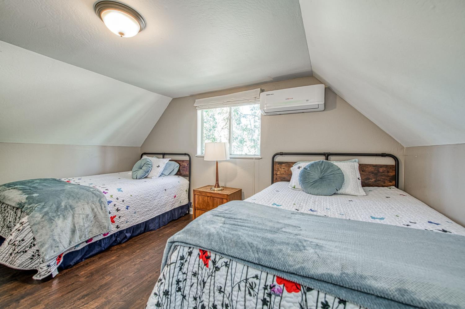 42009 Tollhouse Rd, Shaver Lake, CA 93664