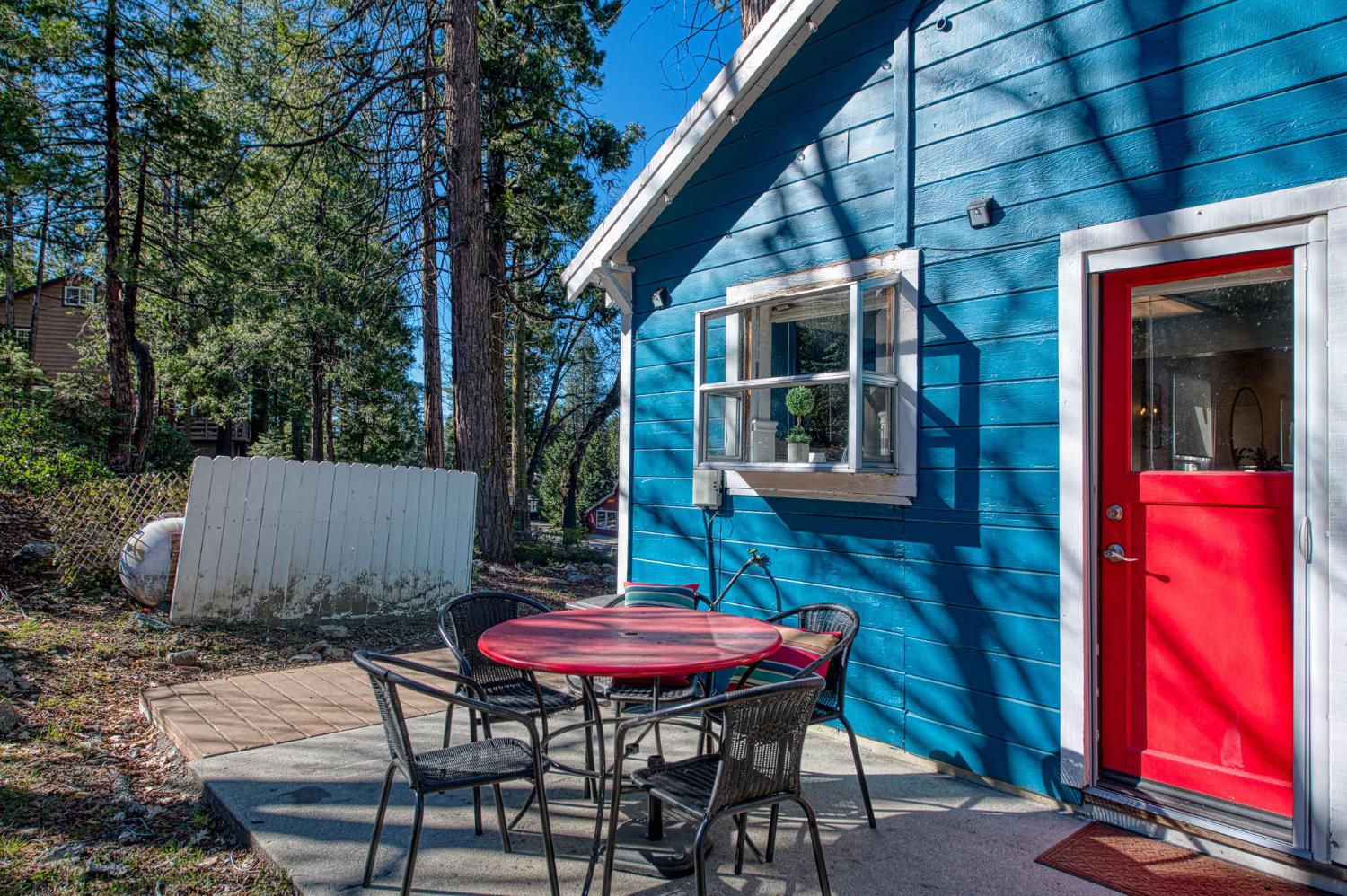 42009 Tollhouse Rd, Shaver Lake, CA 93664