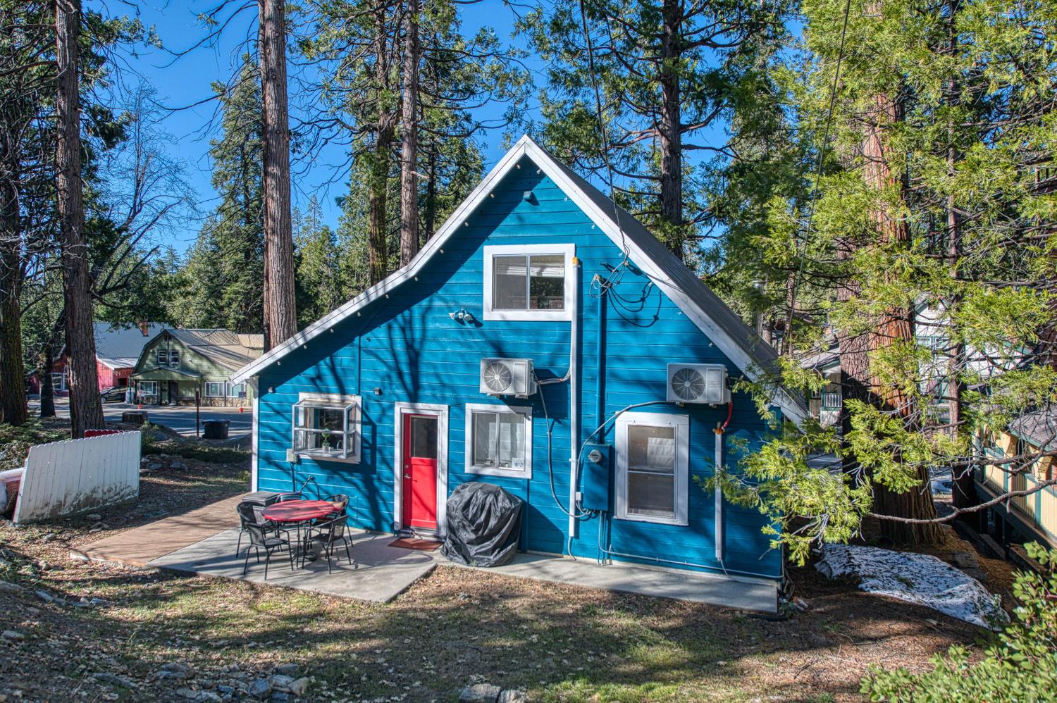 42009 Tollhouse Rd, Shaver Lake, CA 93664