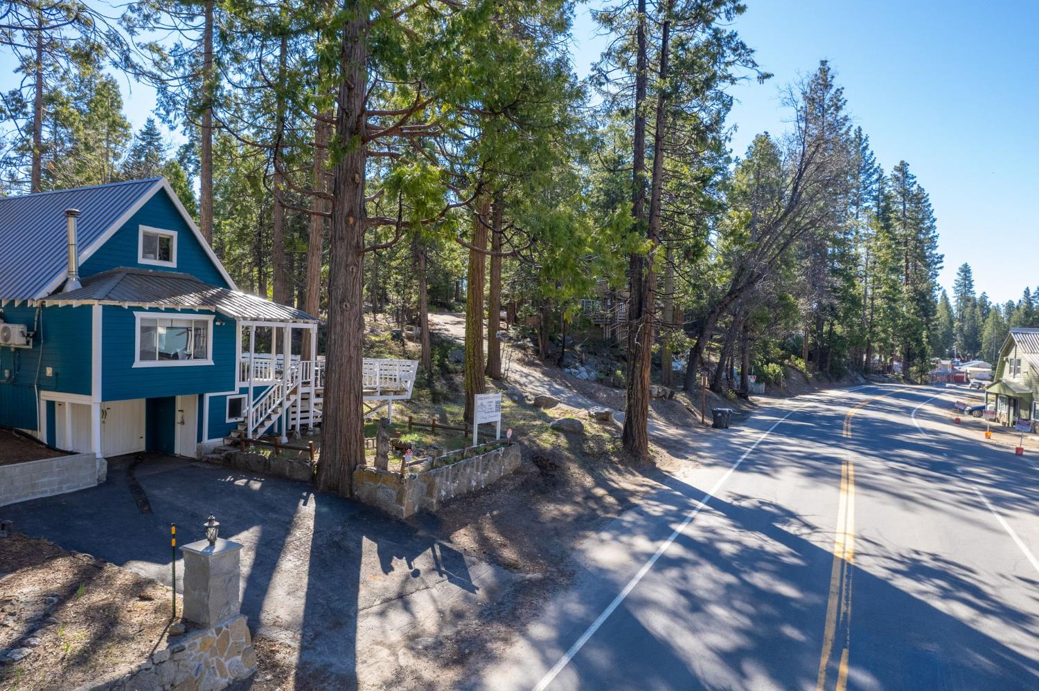 42009 Tollhouse Rd, Shaver Lake, CA 93664