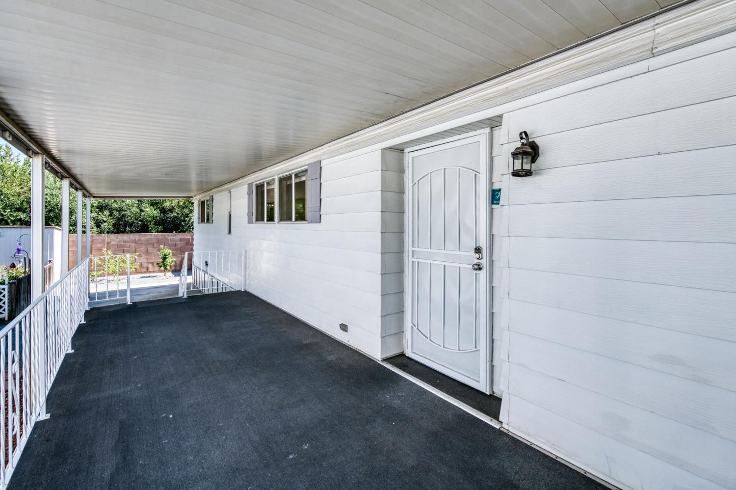 1001 Sylmar Ave #100, Clovis, CA 93612