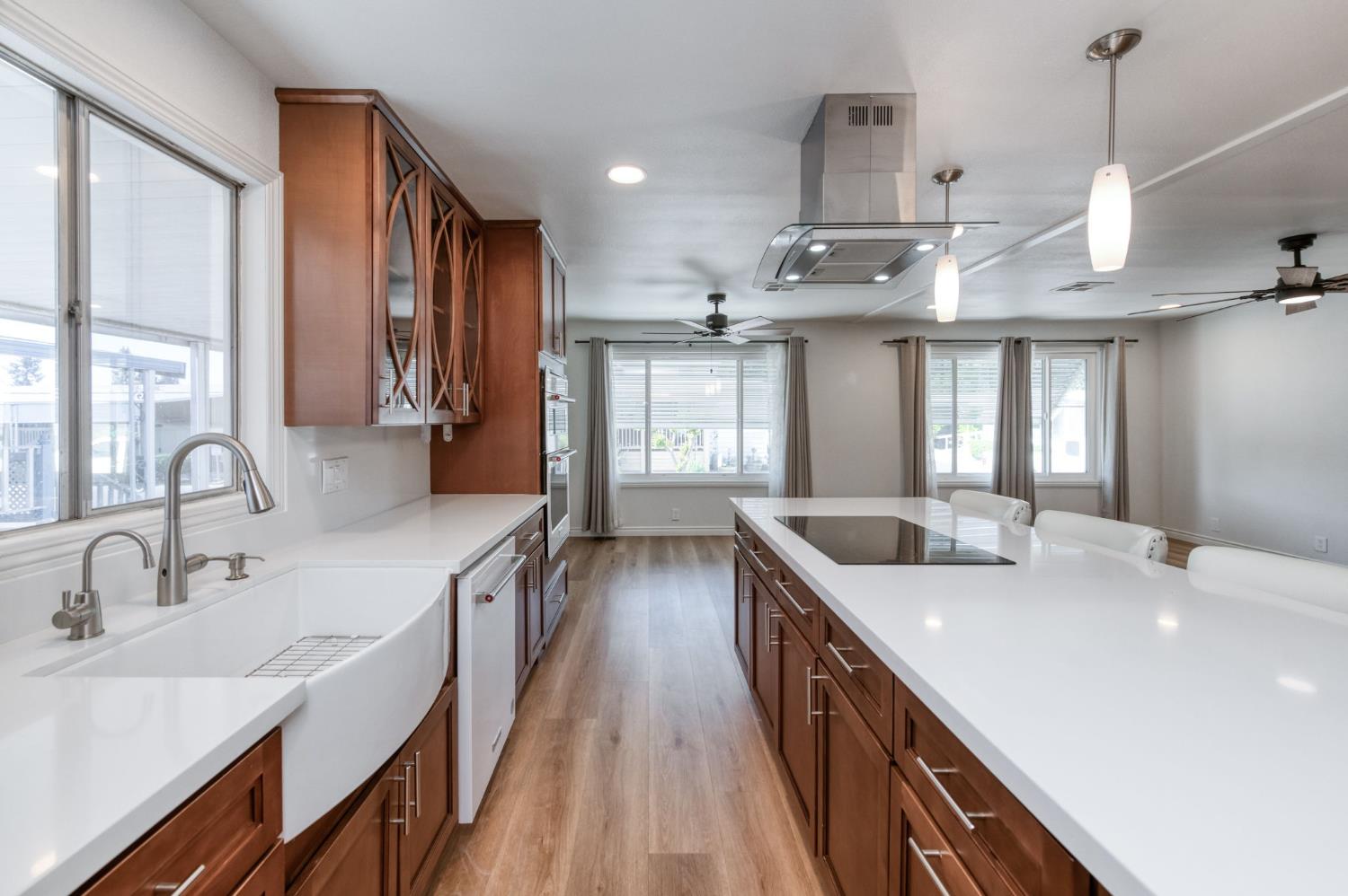 1001 Sylmar Ave #100, Clovis, CA 93612