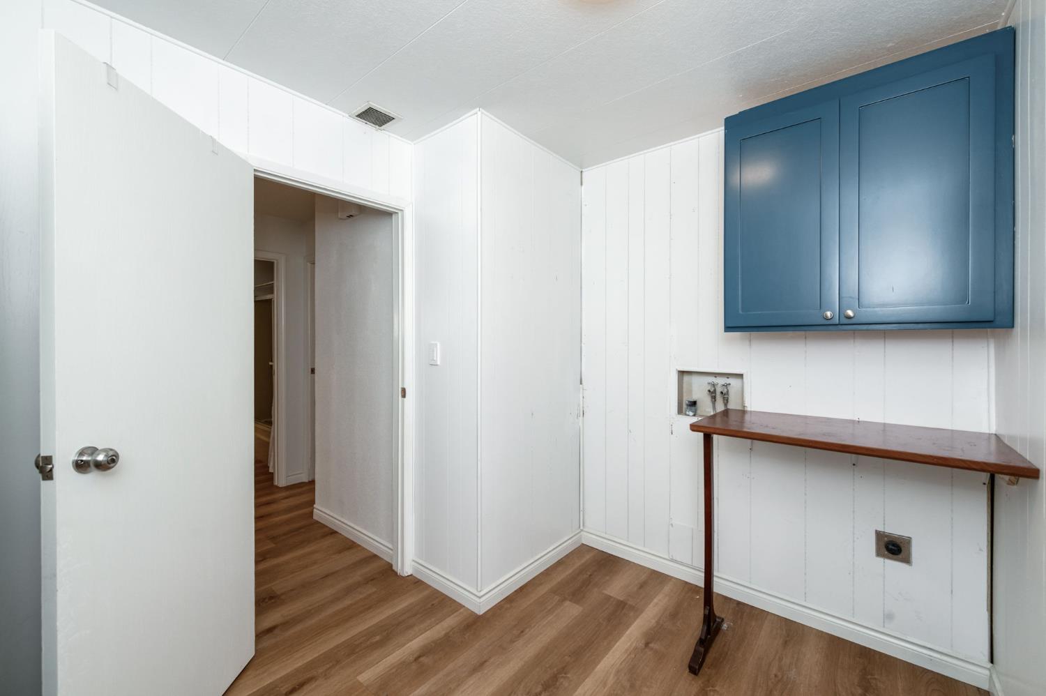 1001 Sylmar Ave #100, Clovis, CA 93612