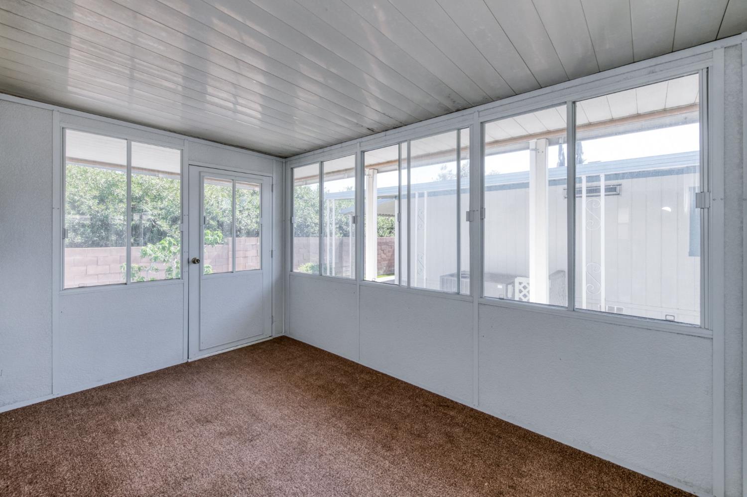 1001 Sylmar Ave #100, Clovis, CA 93612