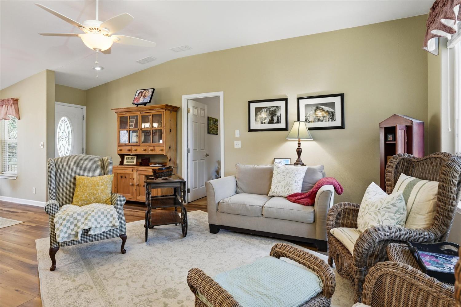 43555 Highway 41 #47, Oakhurst, CA 93644