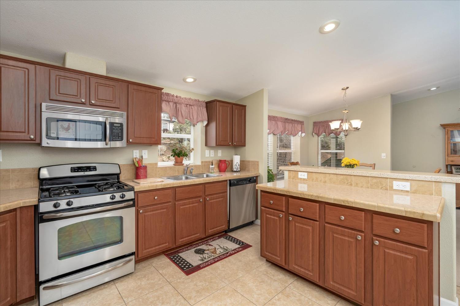 43555 Highway 41 #47, Oakhurst, CA 93644