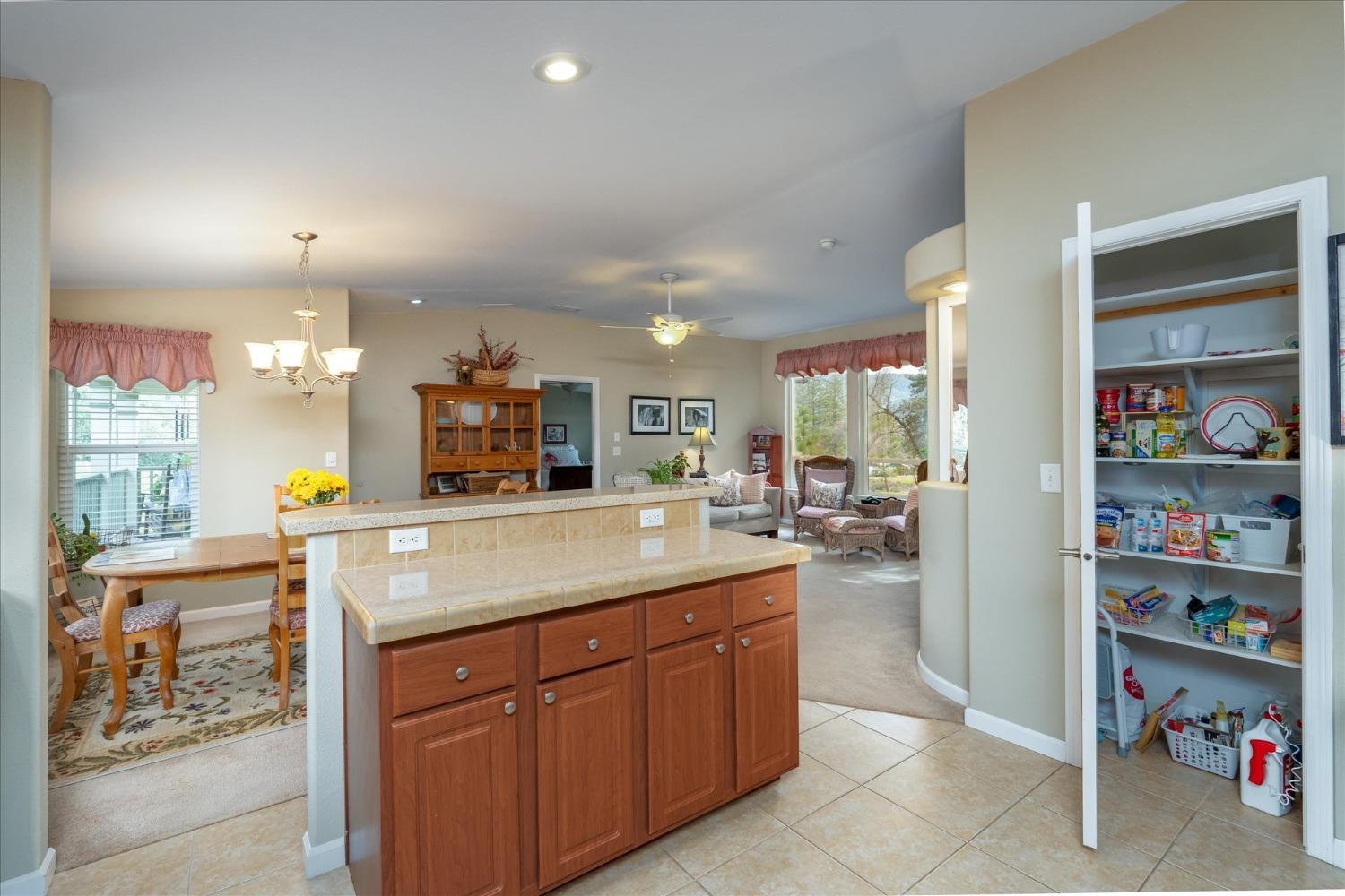 43555 Highway 41 #47, Oakhurst, CA 93644