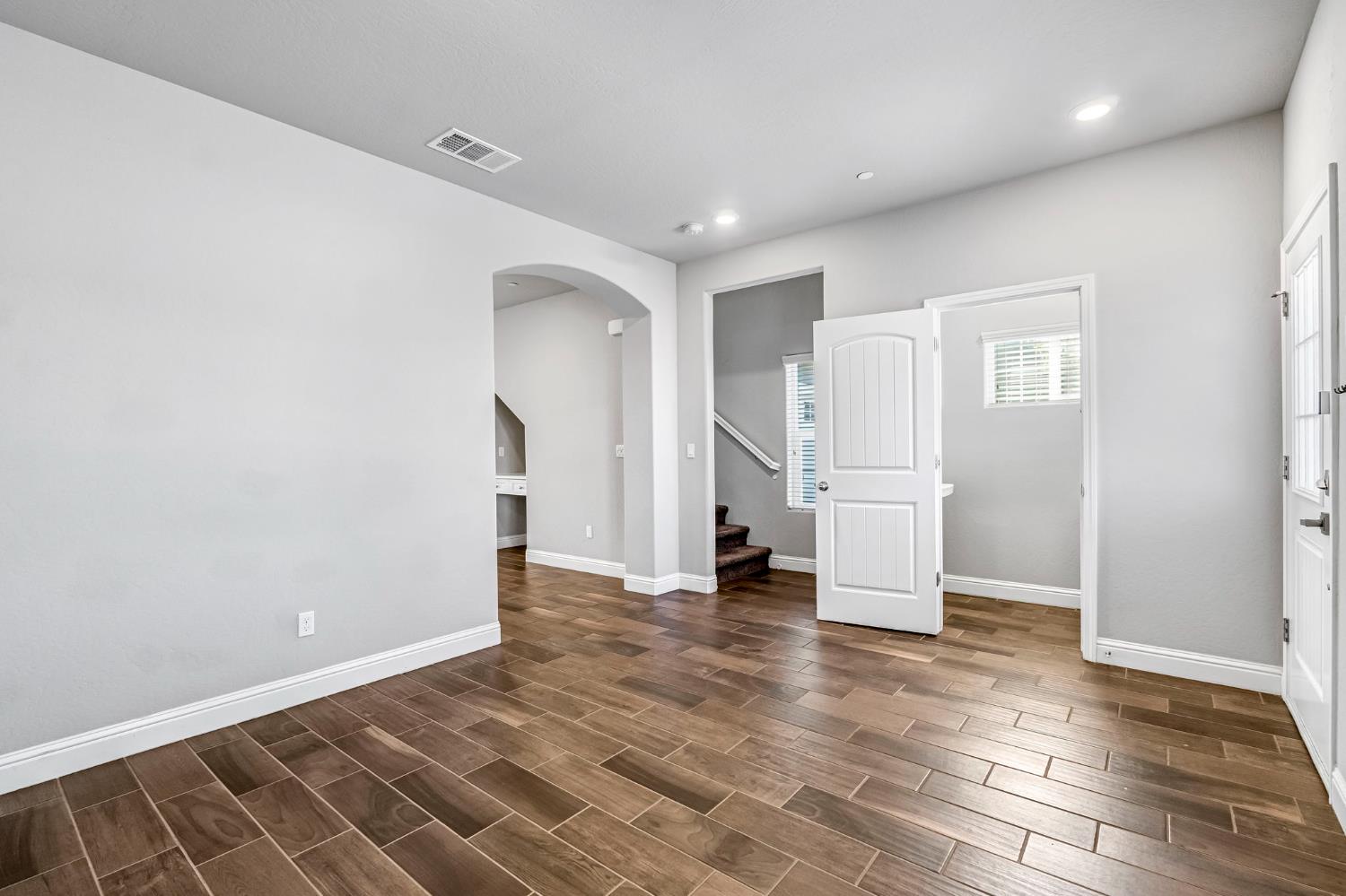 4158 Duncan Ave, Clovis, CA 93619