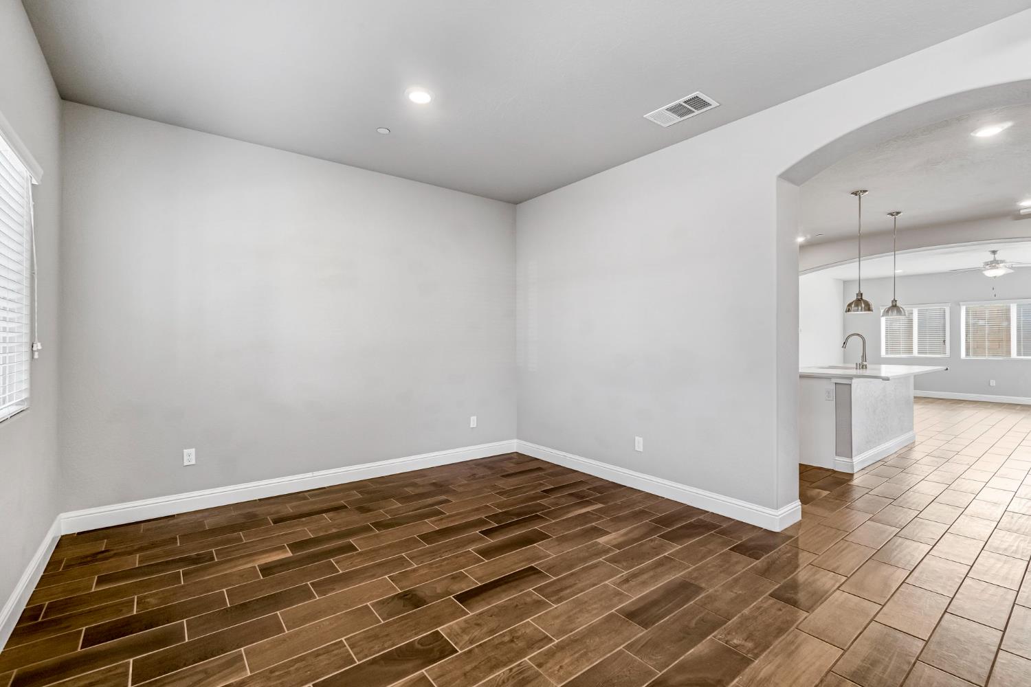 4158 Duncan Ave, Clovis, CA 93619