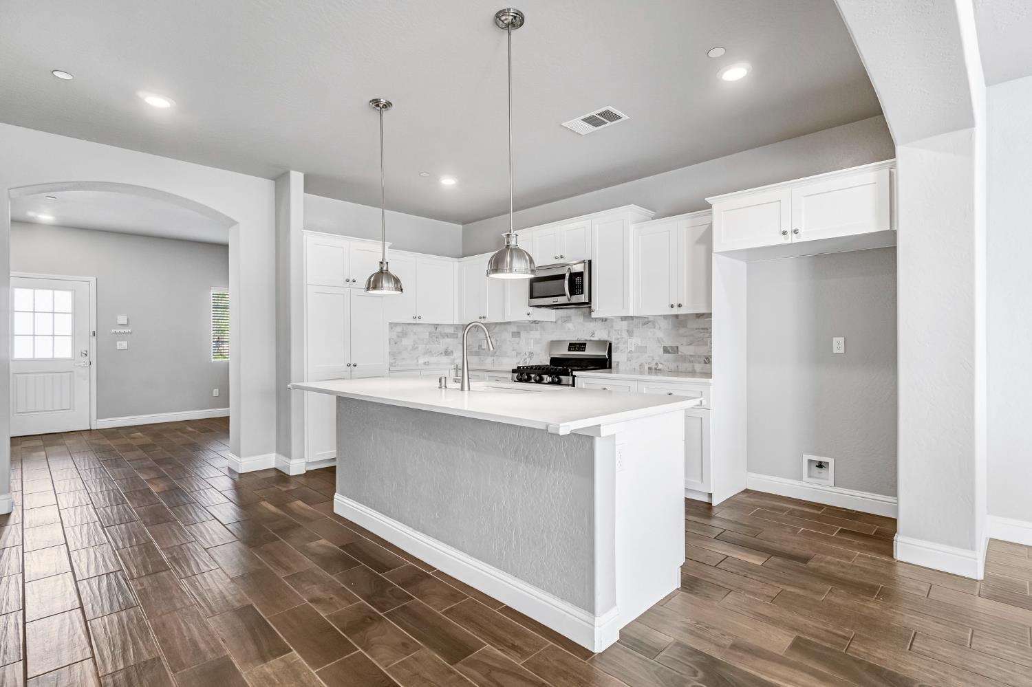 4158 Duncan Ave, Clovis, CA 93619