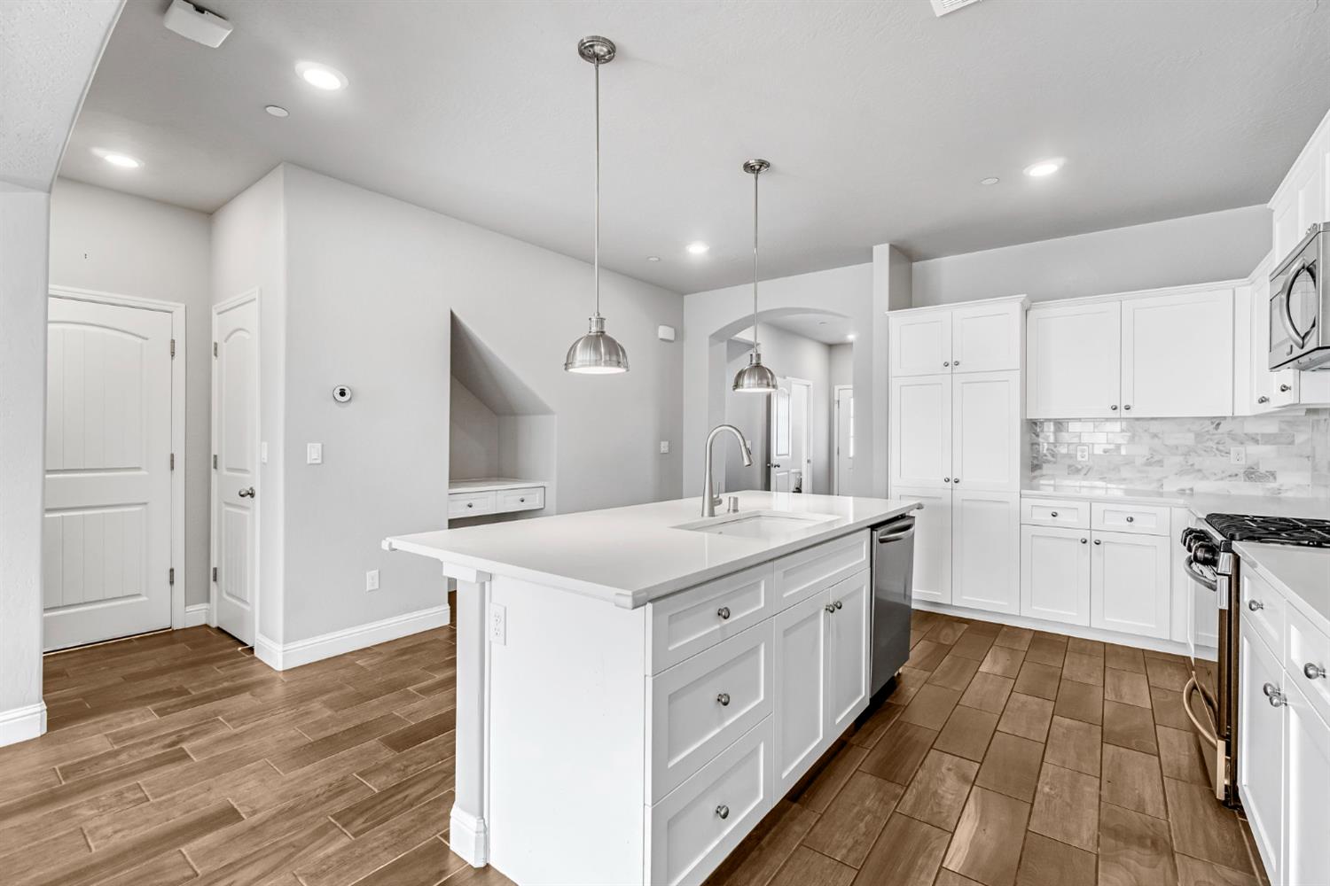 4158 Duncan Ave, Clovis, CA 93619