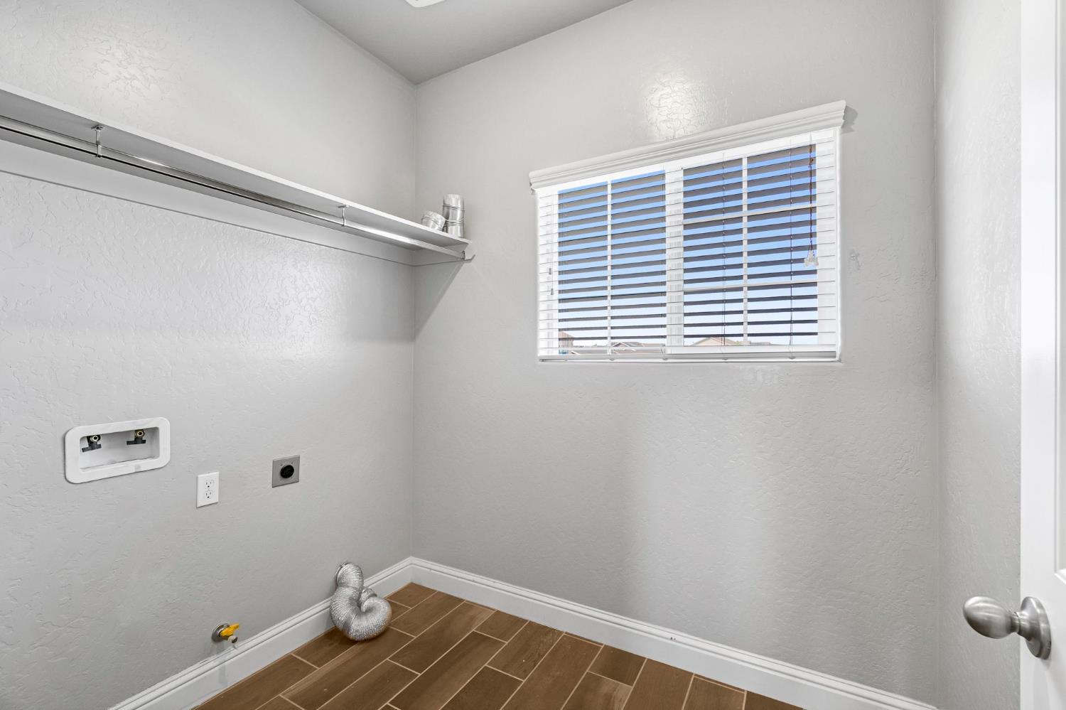 4158 Duncan Ave, Clovis, CA 93619