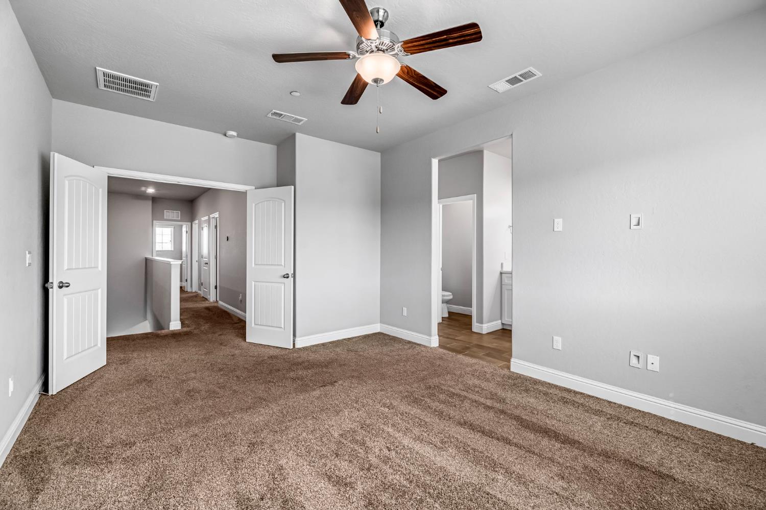 4158 Duncan Ave, Clovis, CA 93619