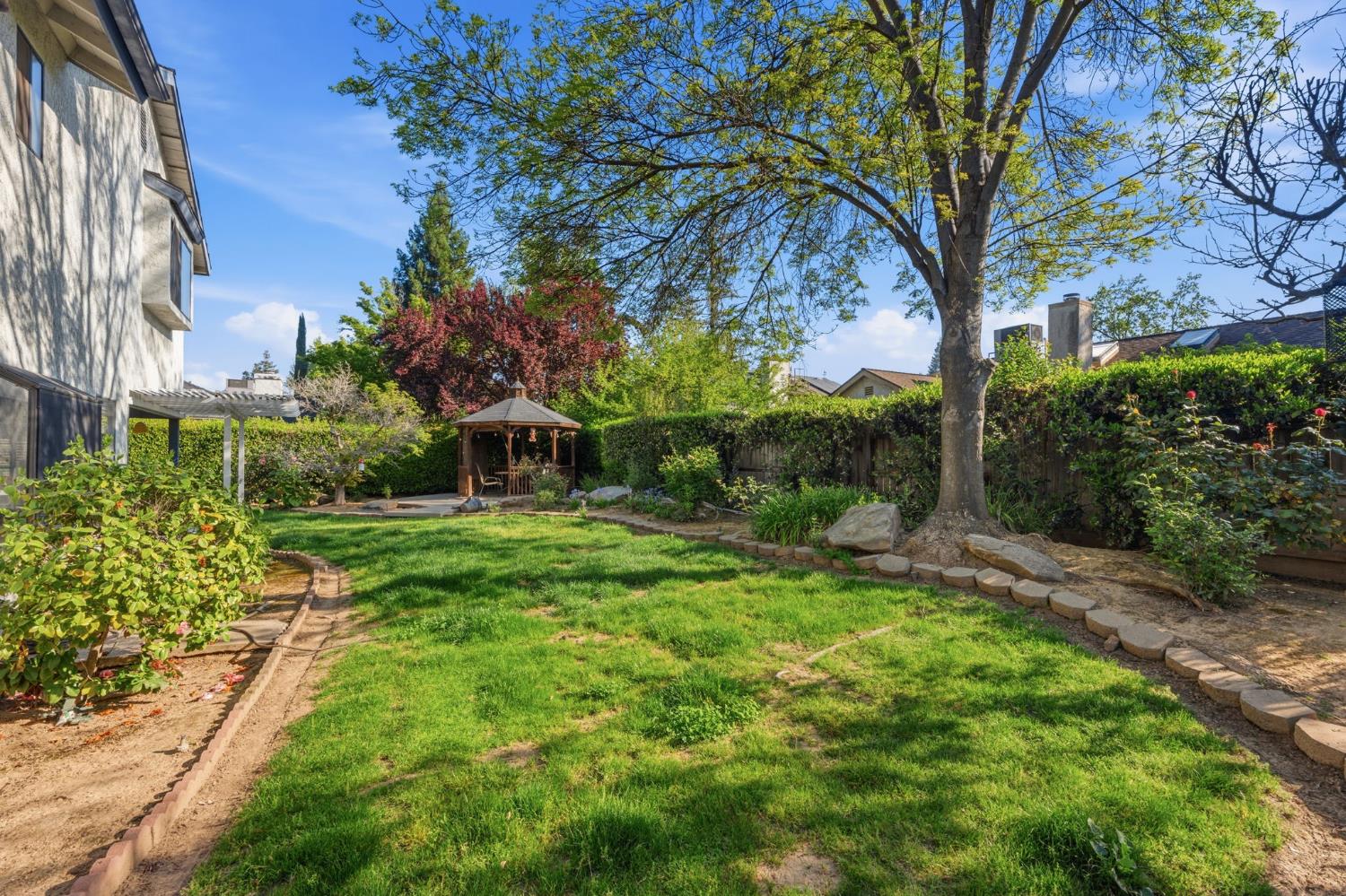 6424 N vagedes, Fresno, CA 93711