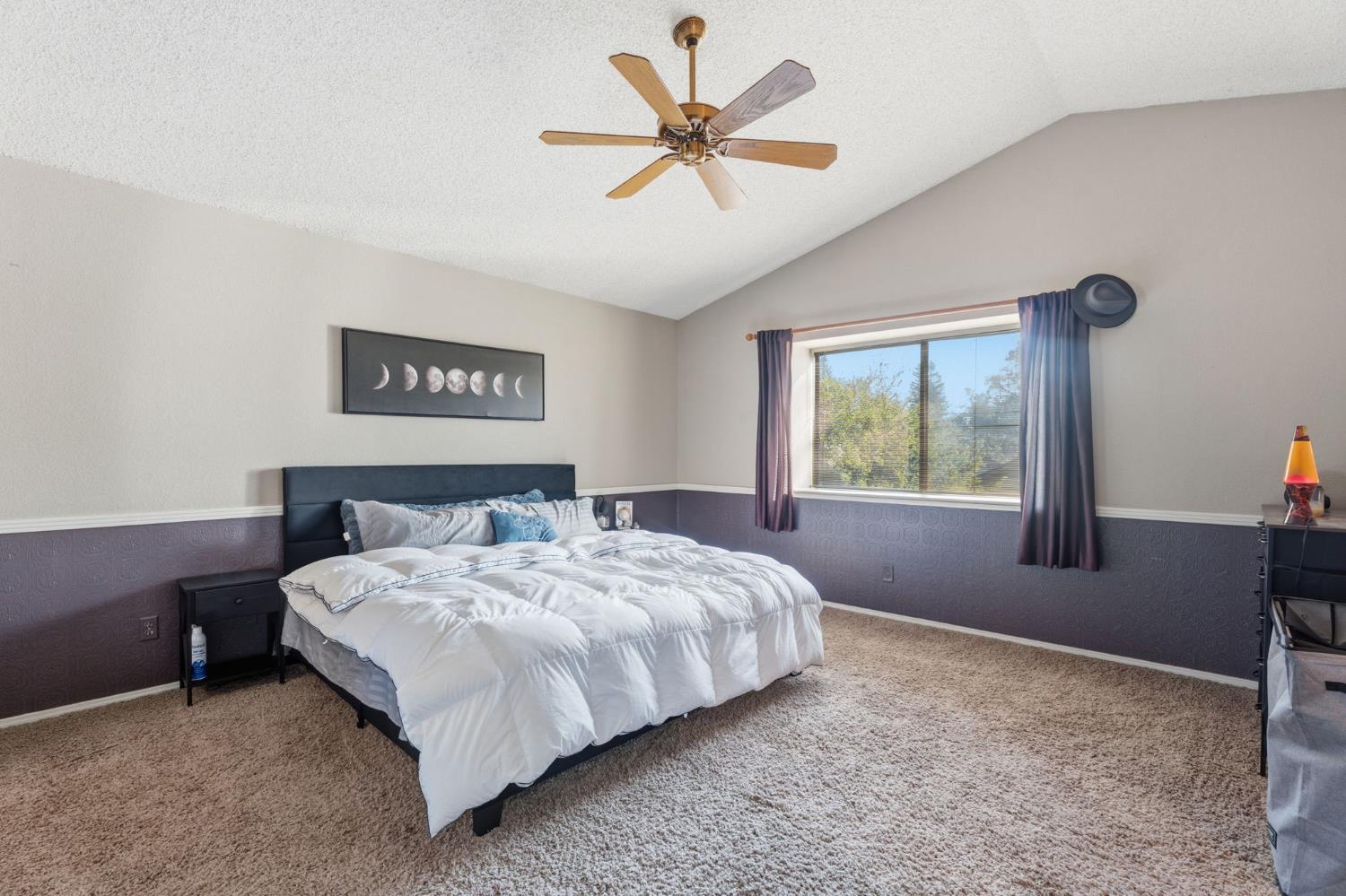 6424 N vagedes, Fresno, CA 93711