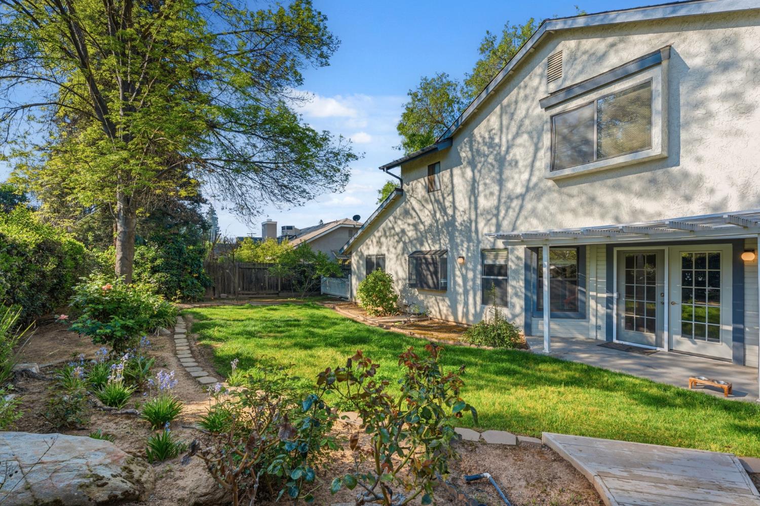 6424 N vagedes, Fresno, CA 93711