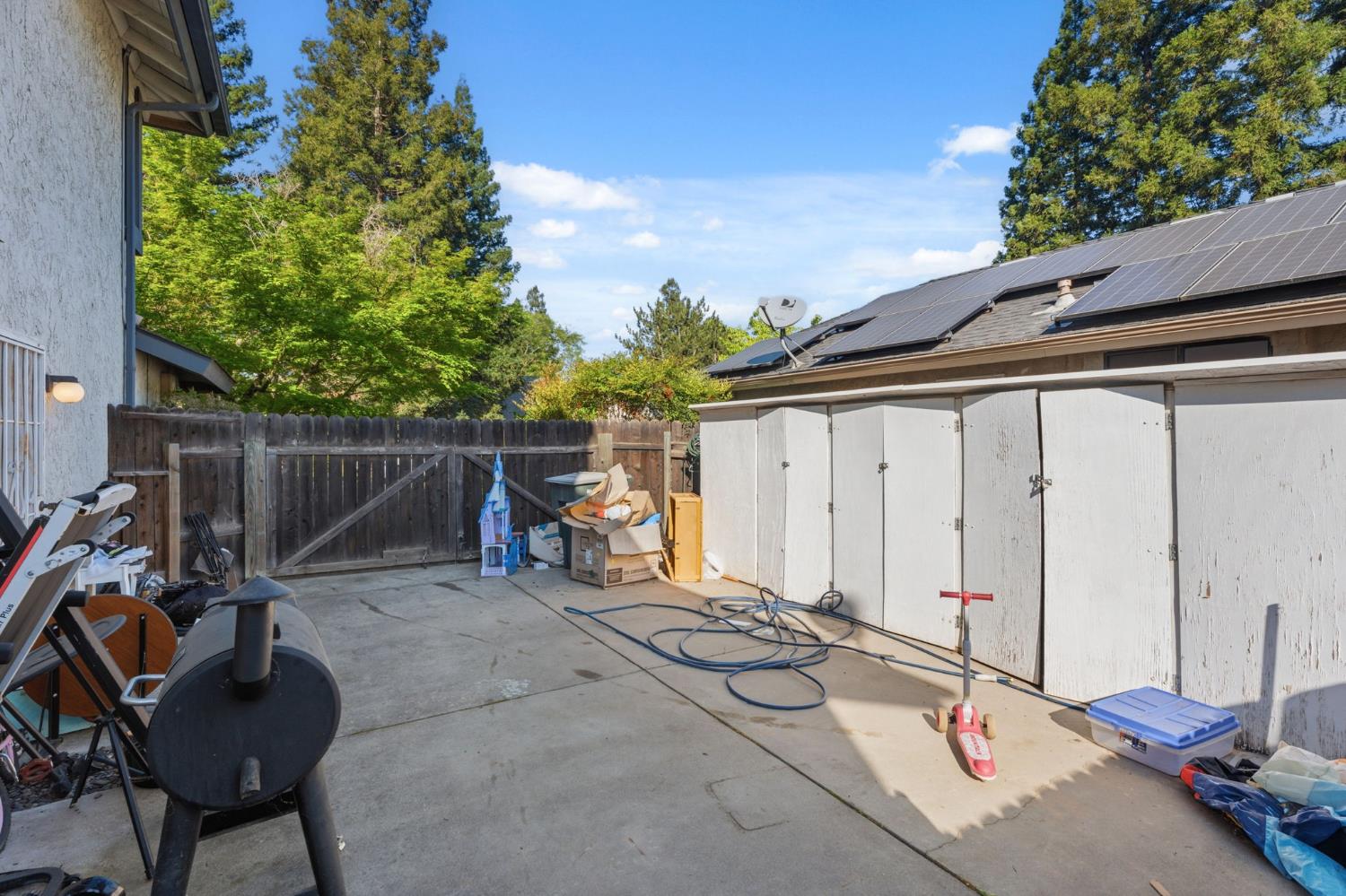 6424 N vagedes, Fresno, CA 93711