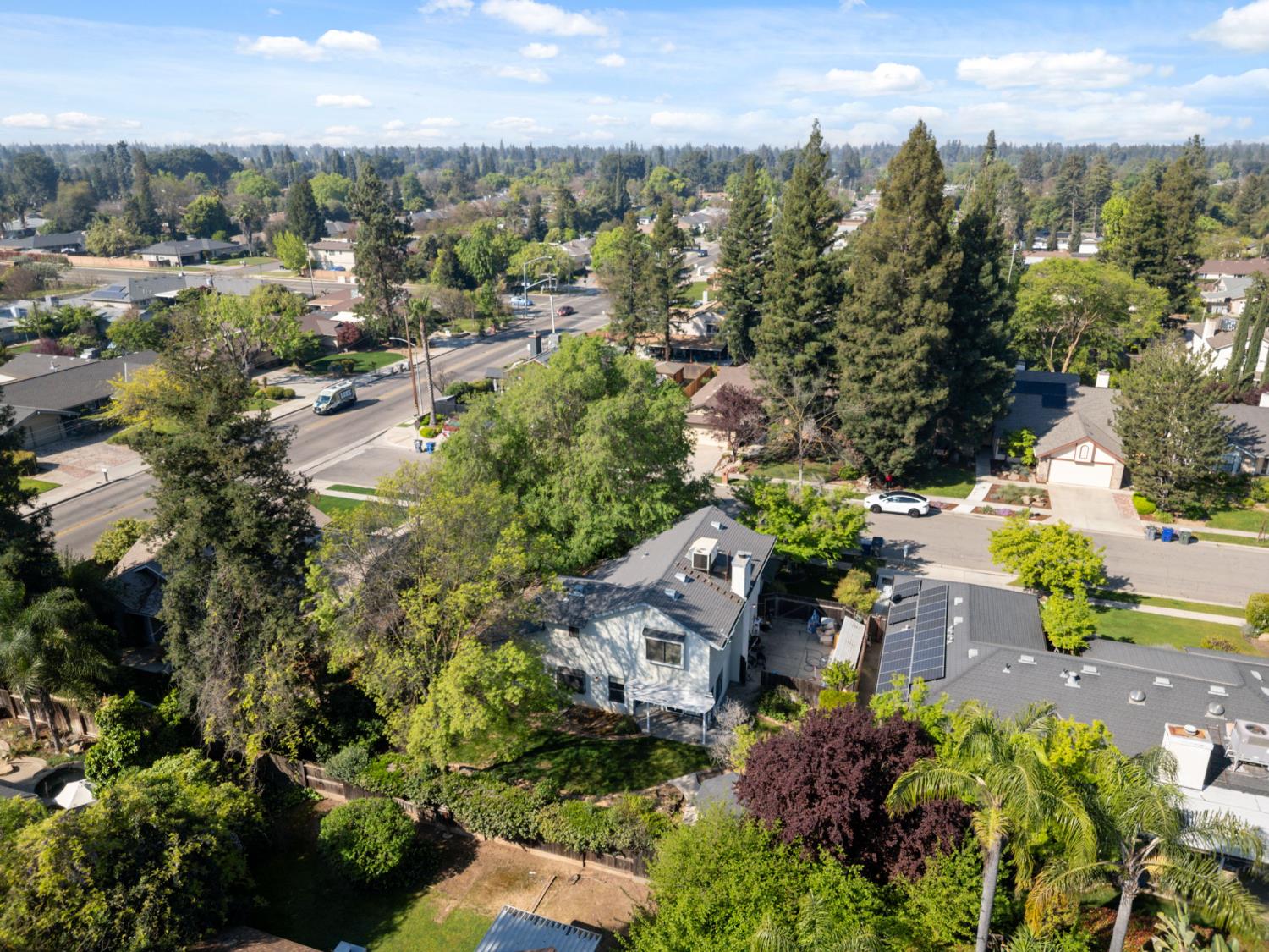 6424 N vagedes, Fresno, CA 93711