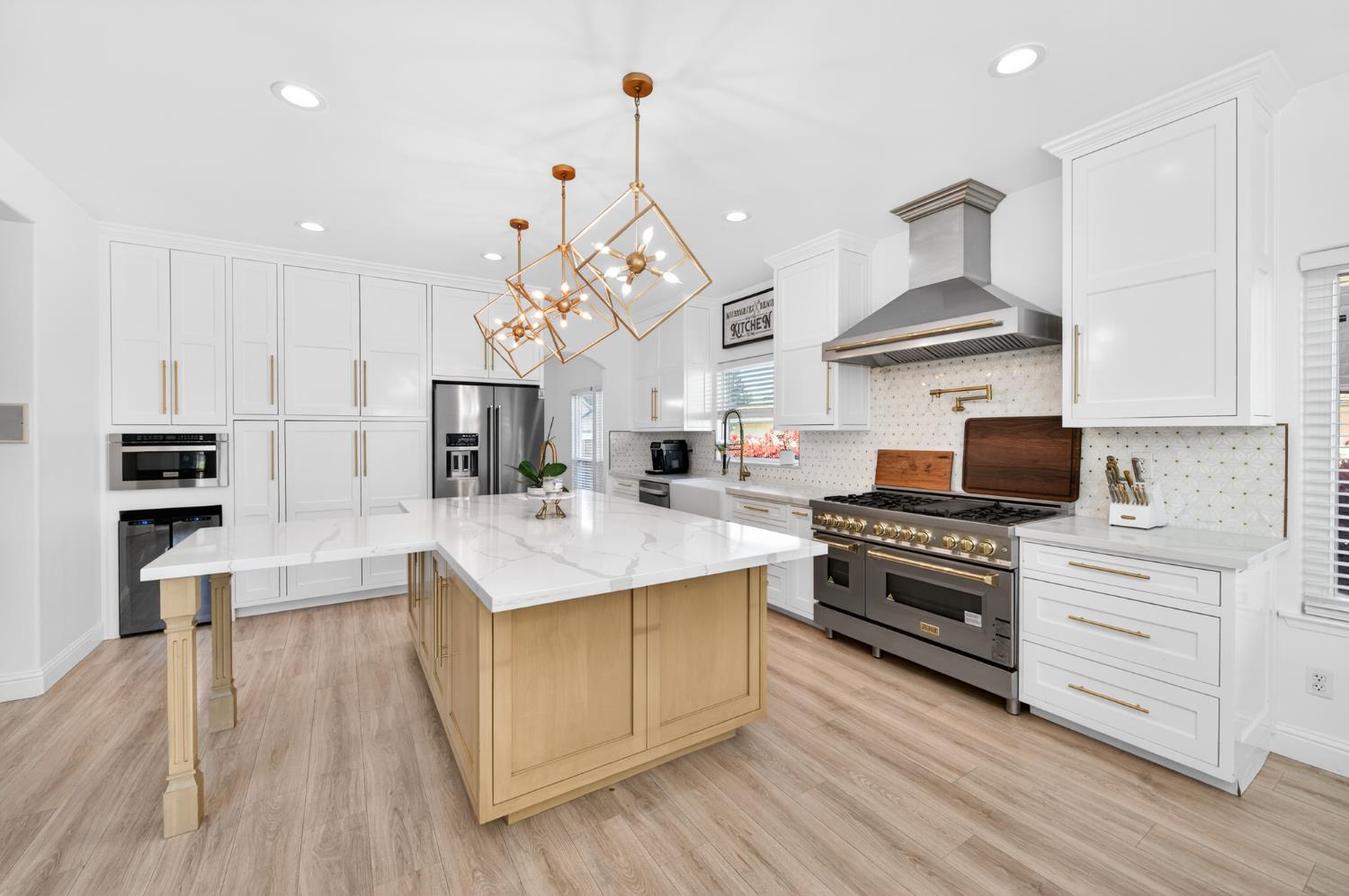 2853 Carolina Ave, Clovis, CA 93611