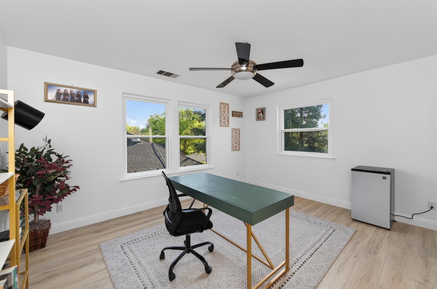 2853 Carolina Ave, Clovis, CA 93611