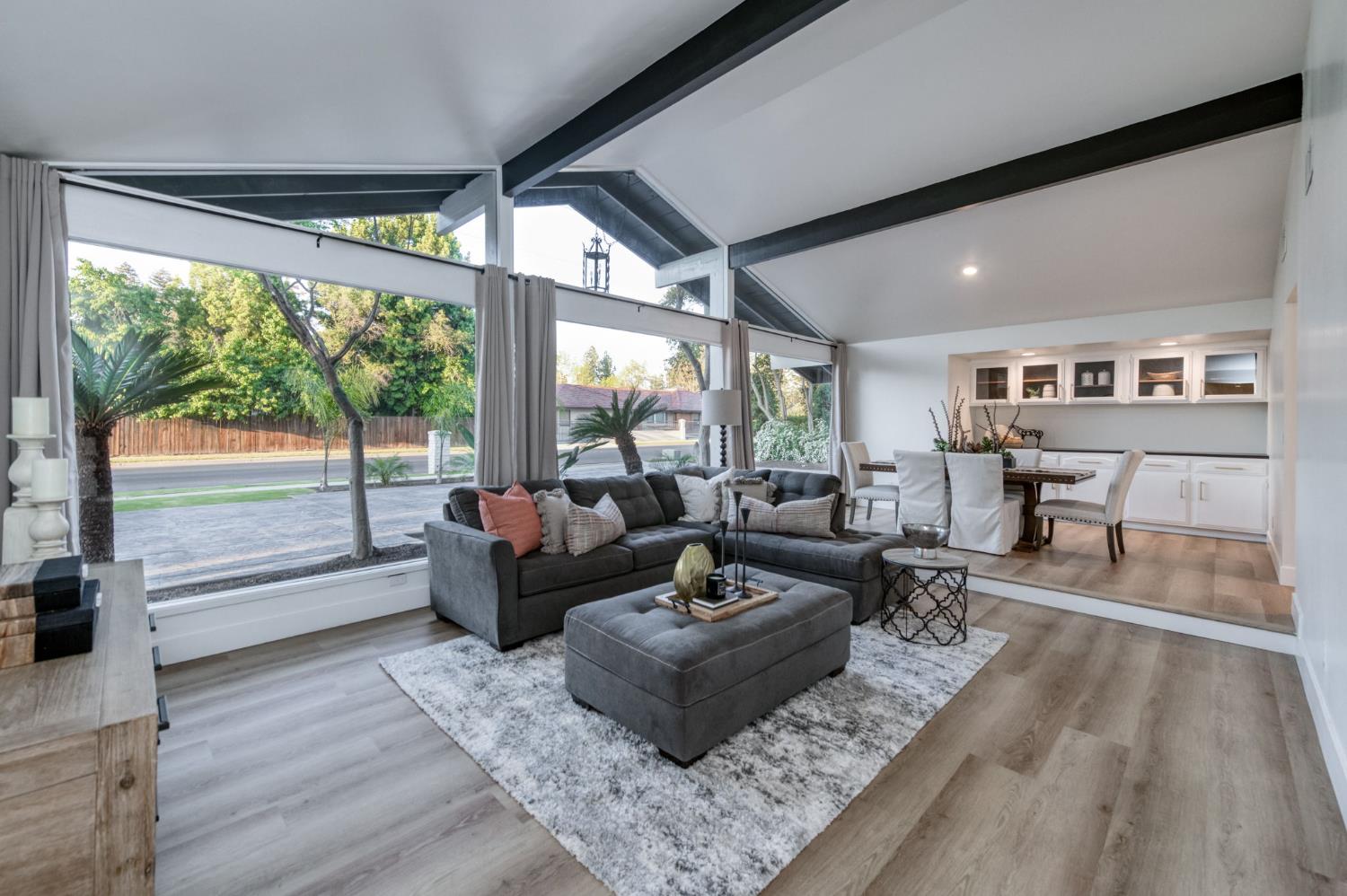 2511 W Barstow Ave, Fresno, CA 93711