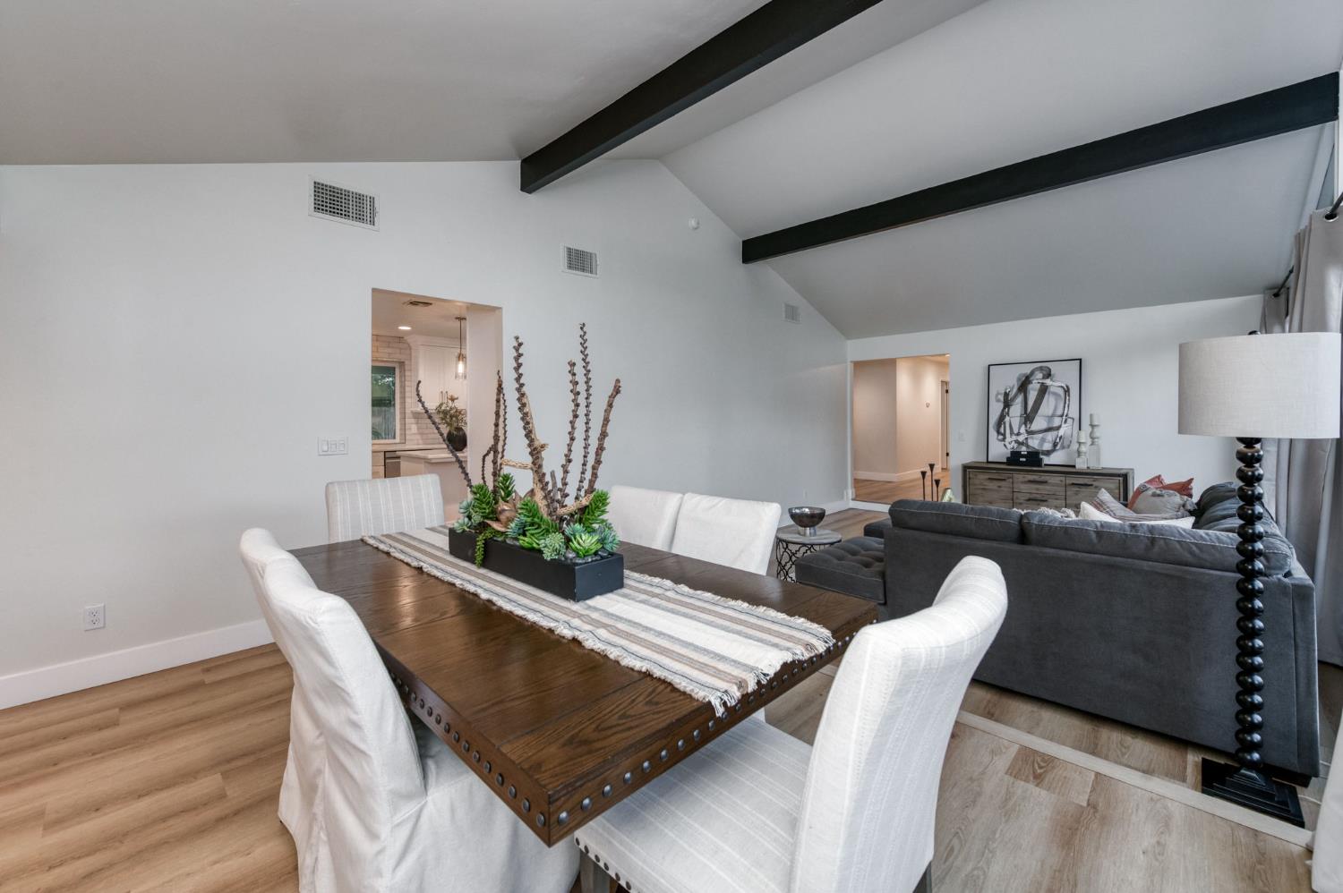 2511 W Barstow Ave, Fresno, CA 93711