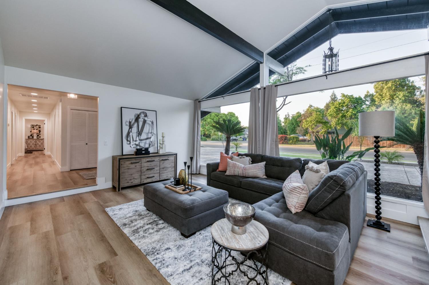 2511 W Barstow Ave, Fresno, CA 93711