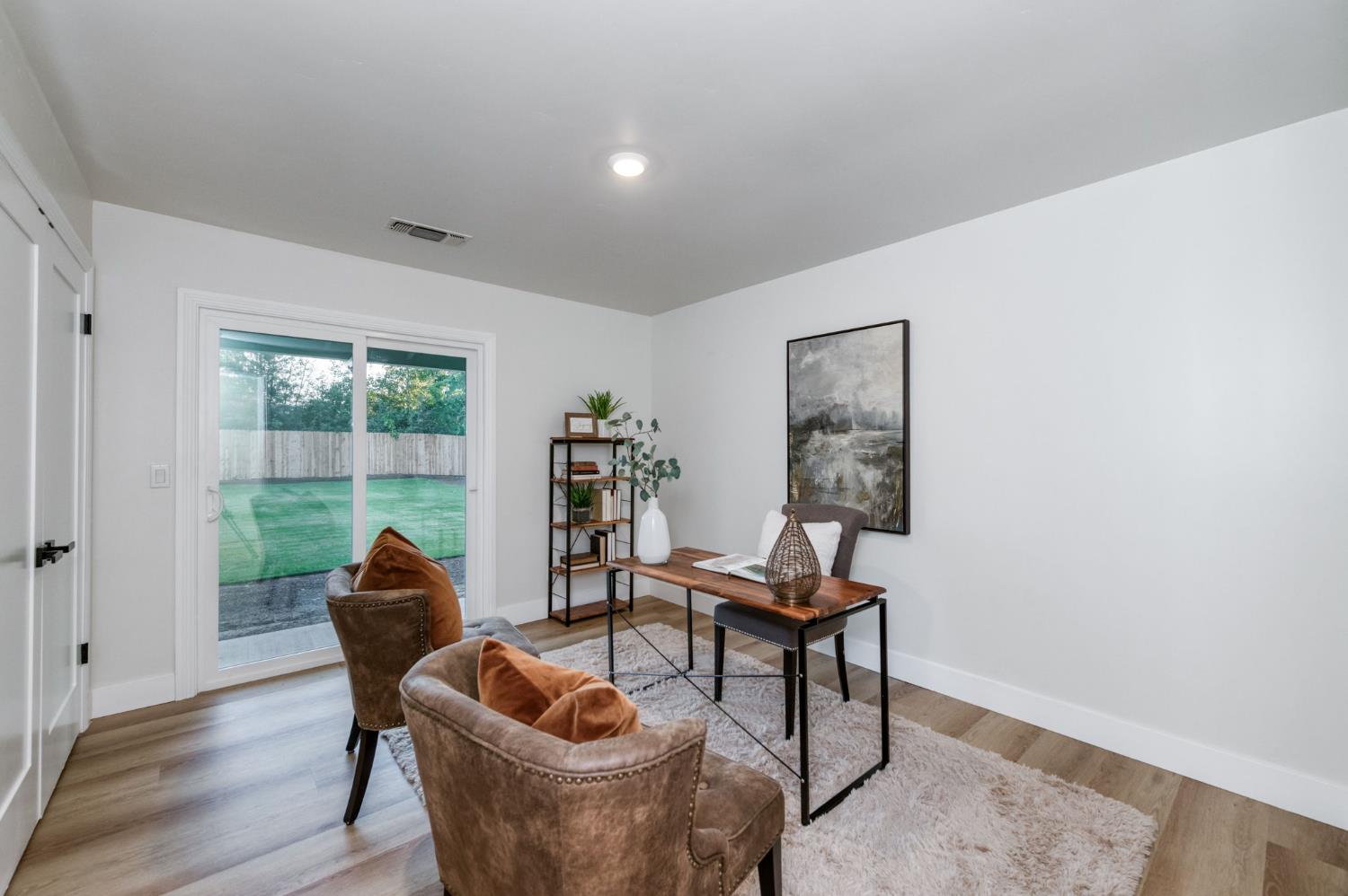 2511 W Barstow Ave, Fresno, CA 93711