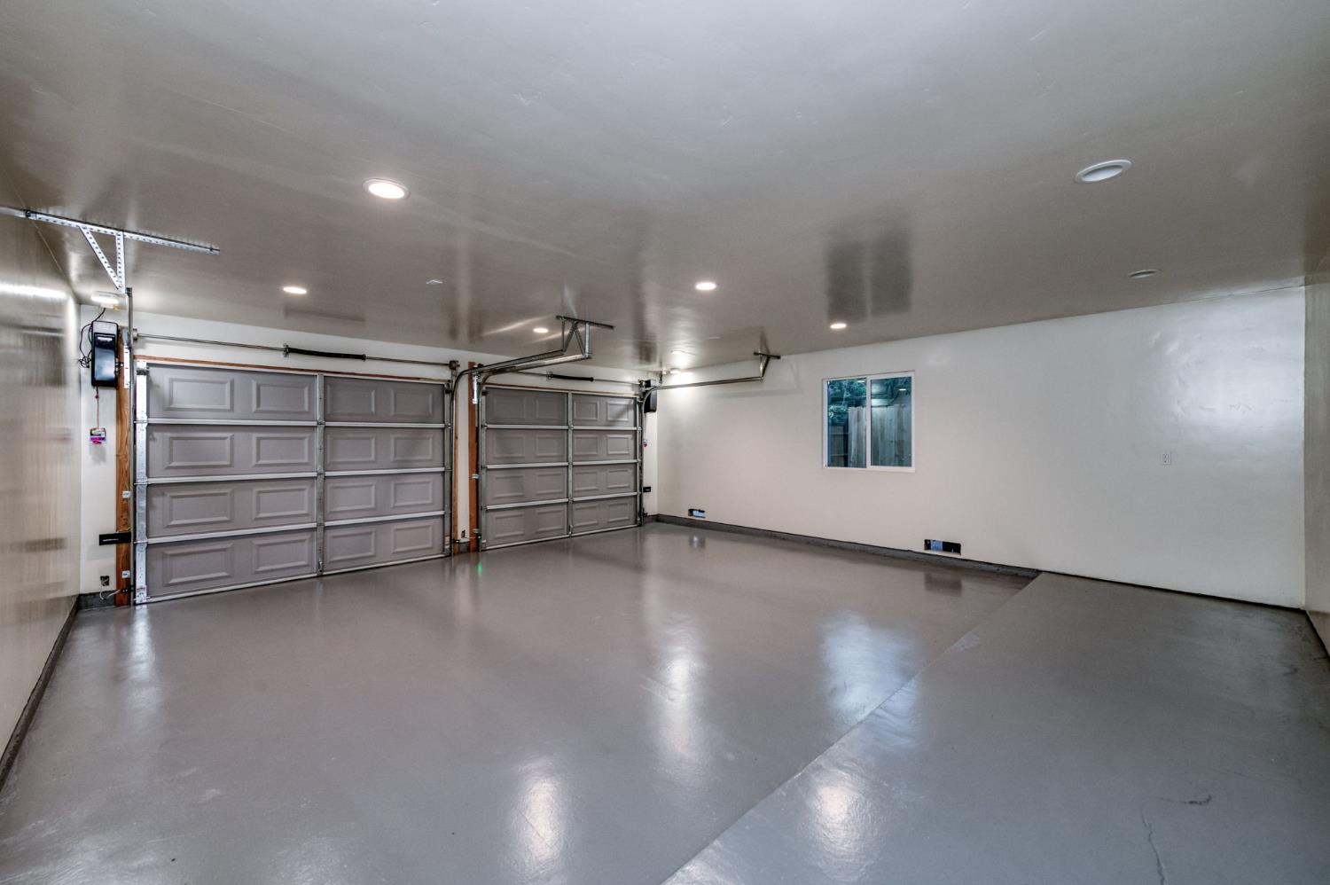 2511 W Barstow Ave, Fresno, CA 93711