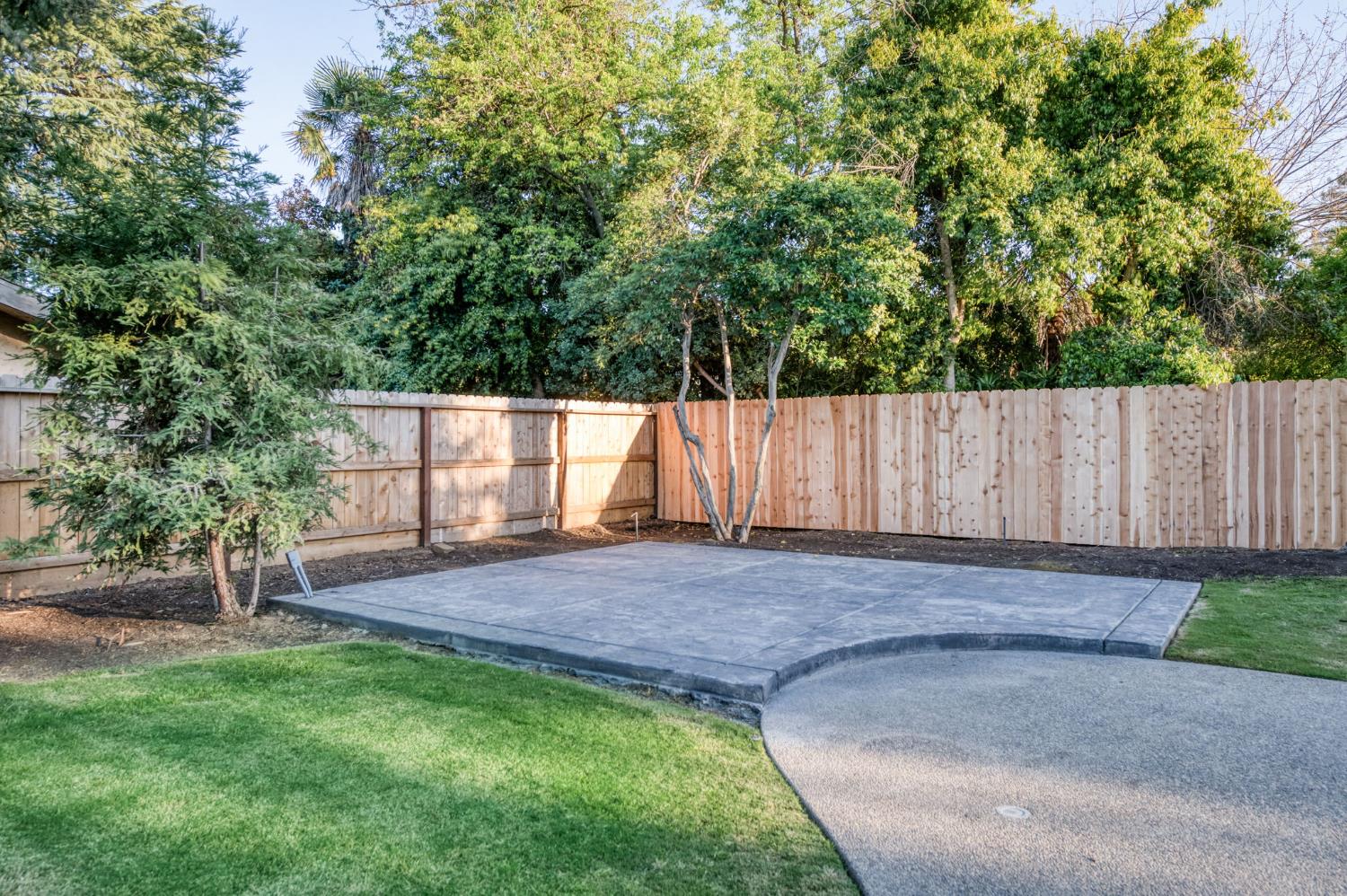 2511 W Barstow Ave, Fresno, CA 93711