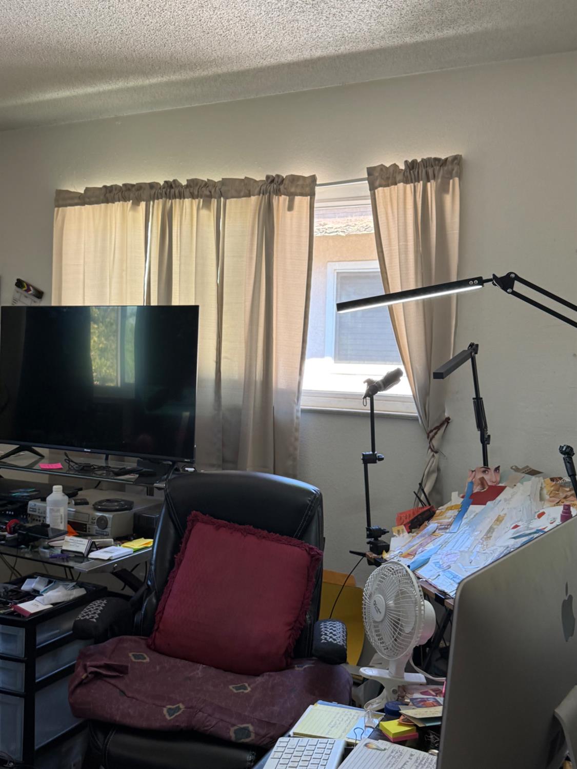 3719 3715 E Hampton Way E #2, Fresno, CA 93726