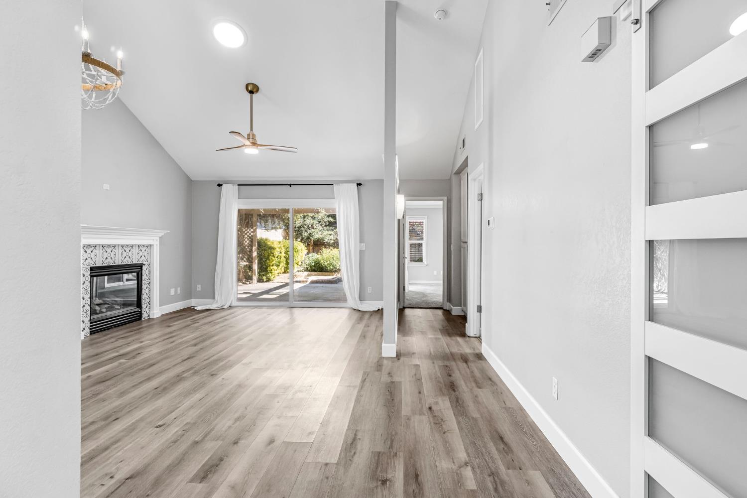 754 E Robin Ln, Fresno, CA 93730