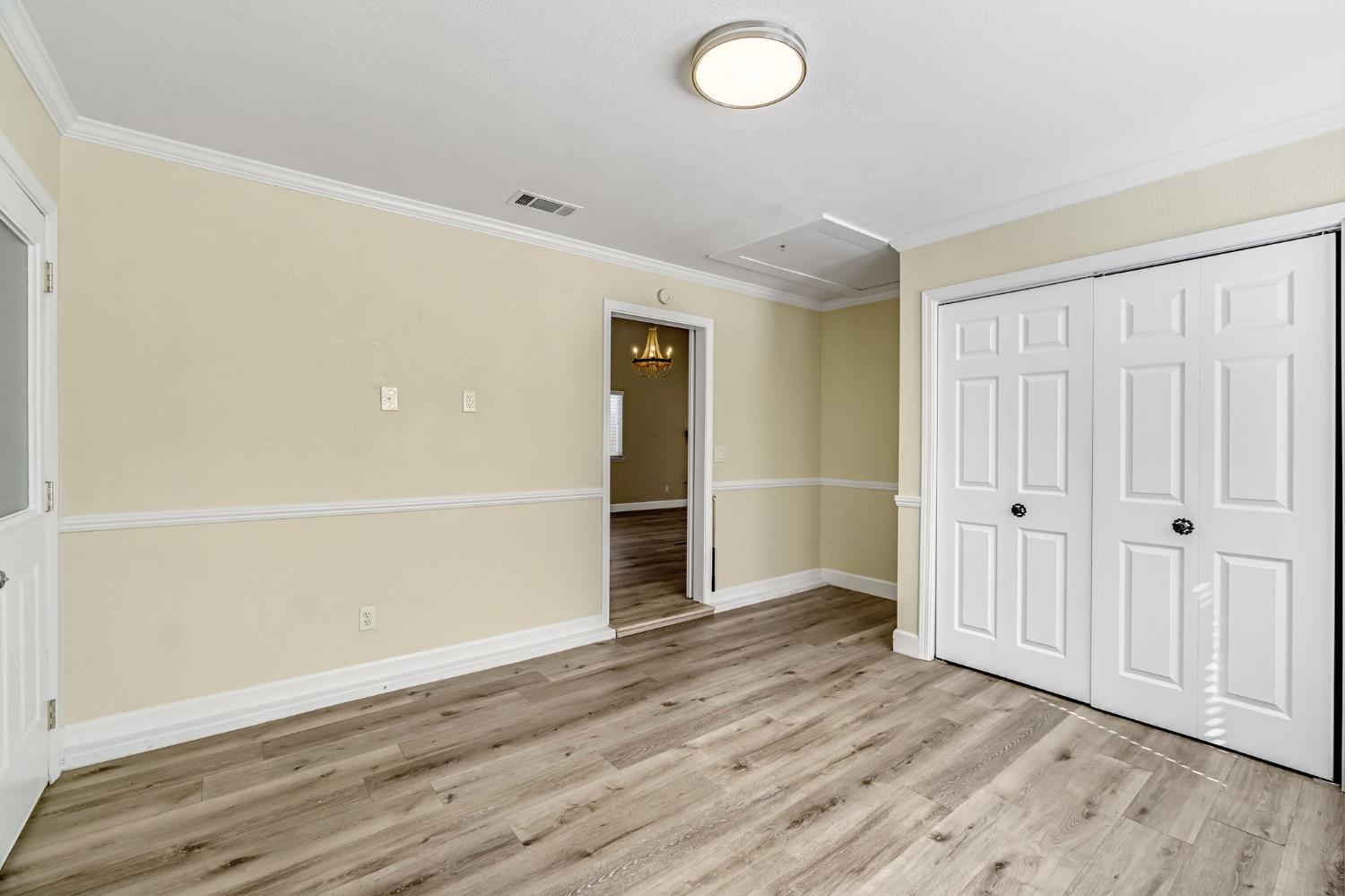 754 E Robin Ln, Fresno, CA 93730