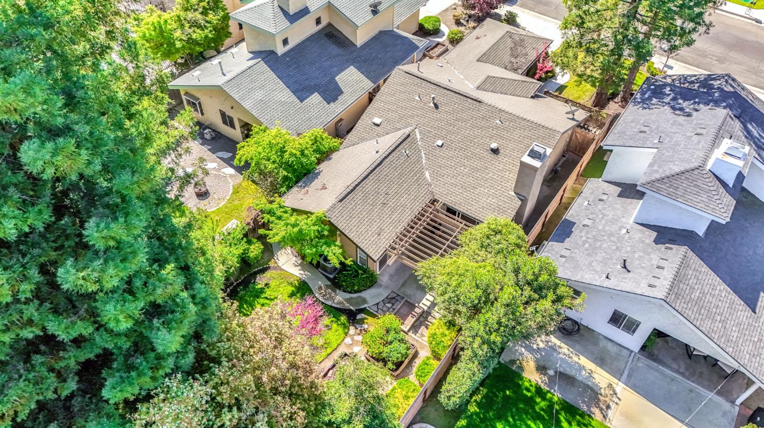 754 E Robin Ln, Fresno, CA 93730