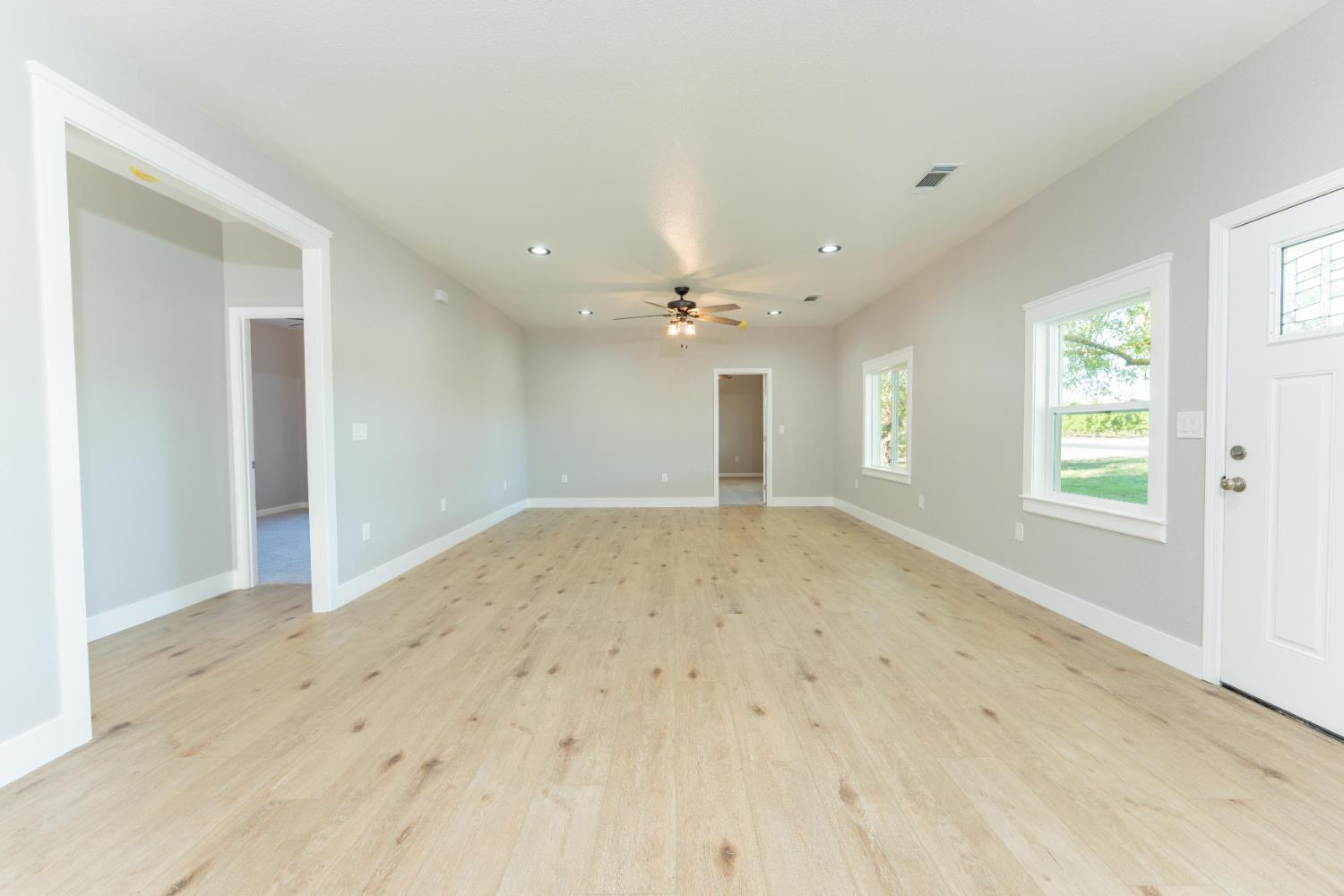 7380 14Th Ave, Hanford, CA 93230