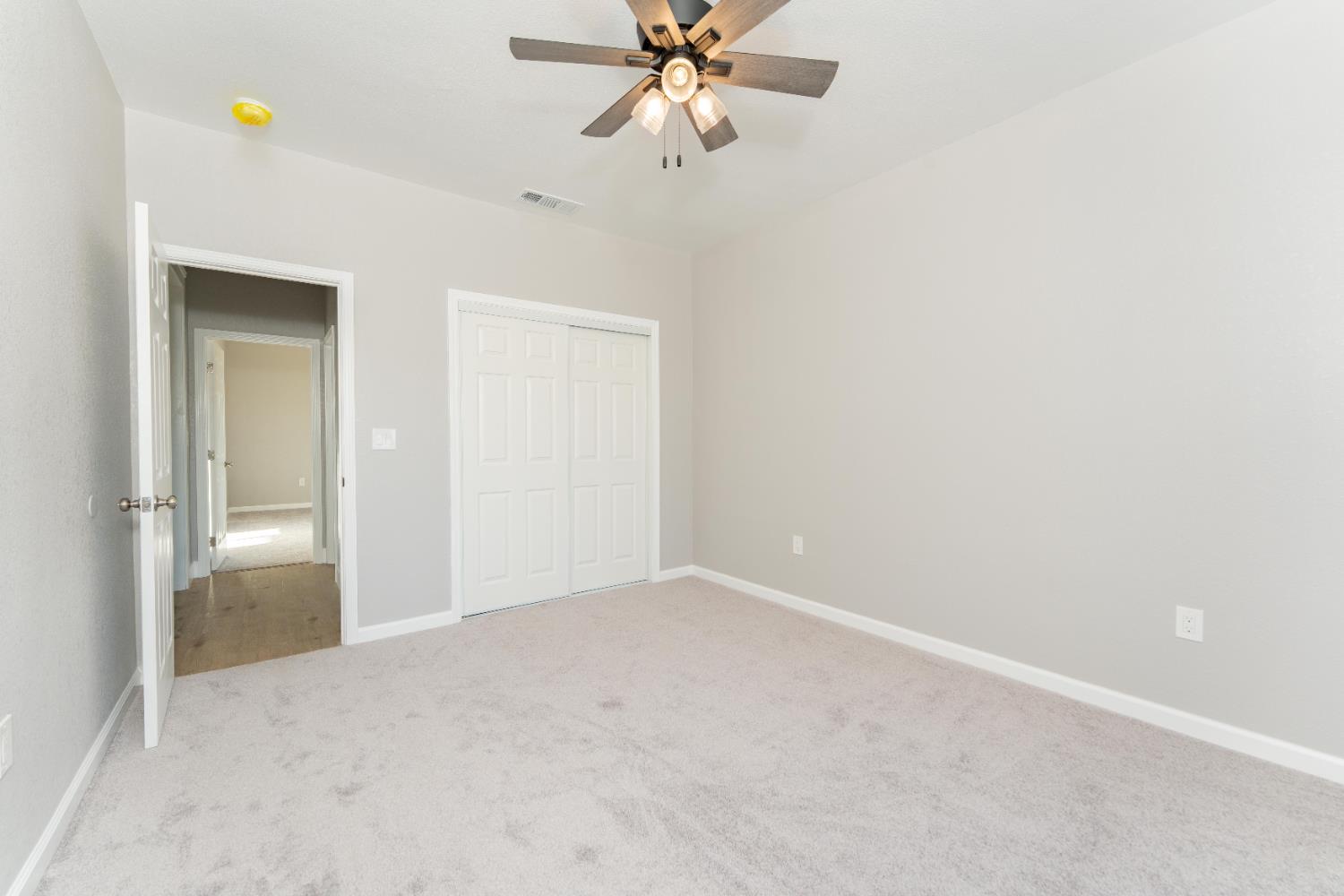 7380 14Th Ave, Hanford, CA 93230