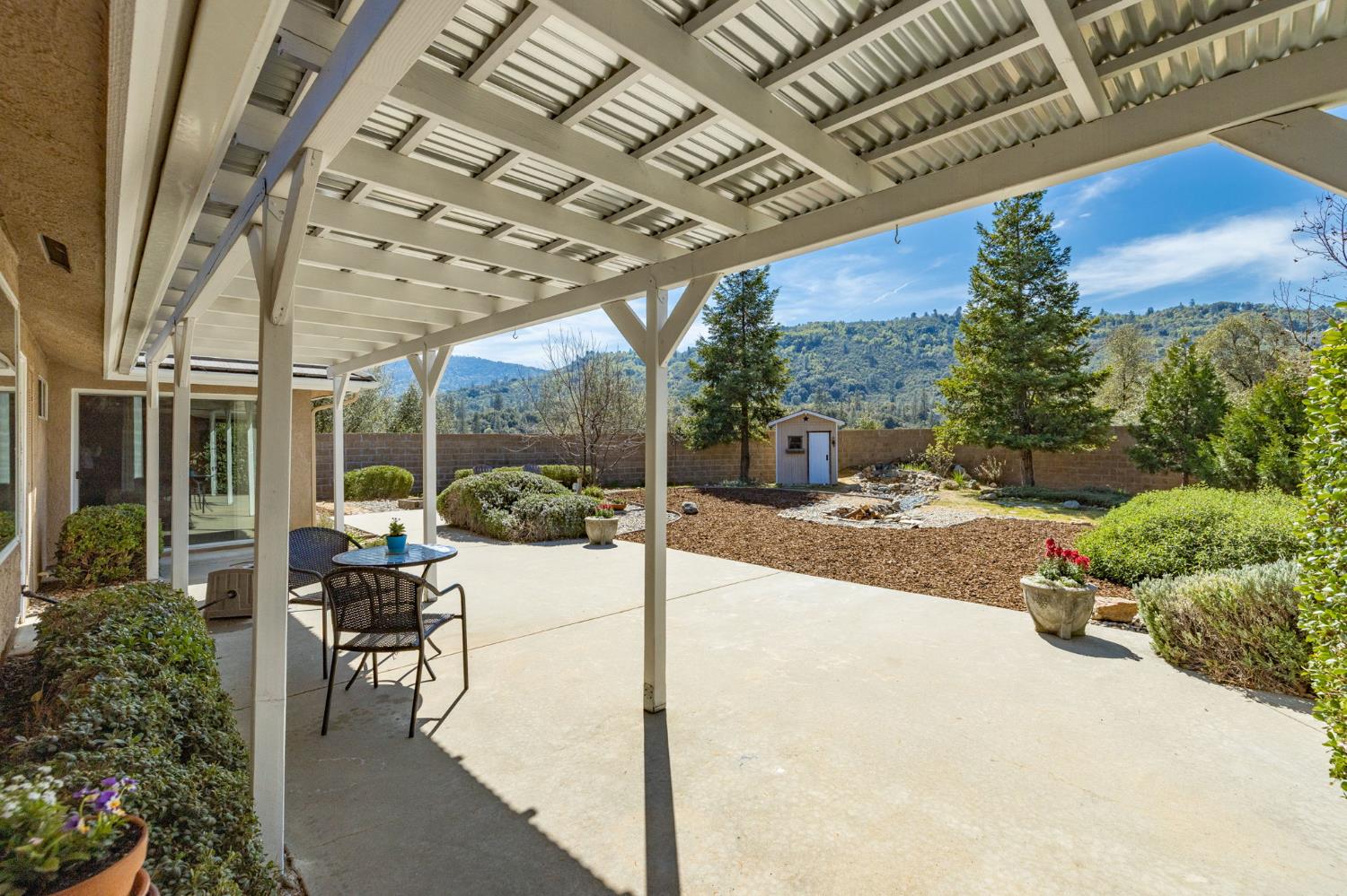 38778 Goldenrod Lane, Oakhurst, CA 93644
