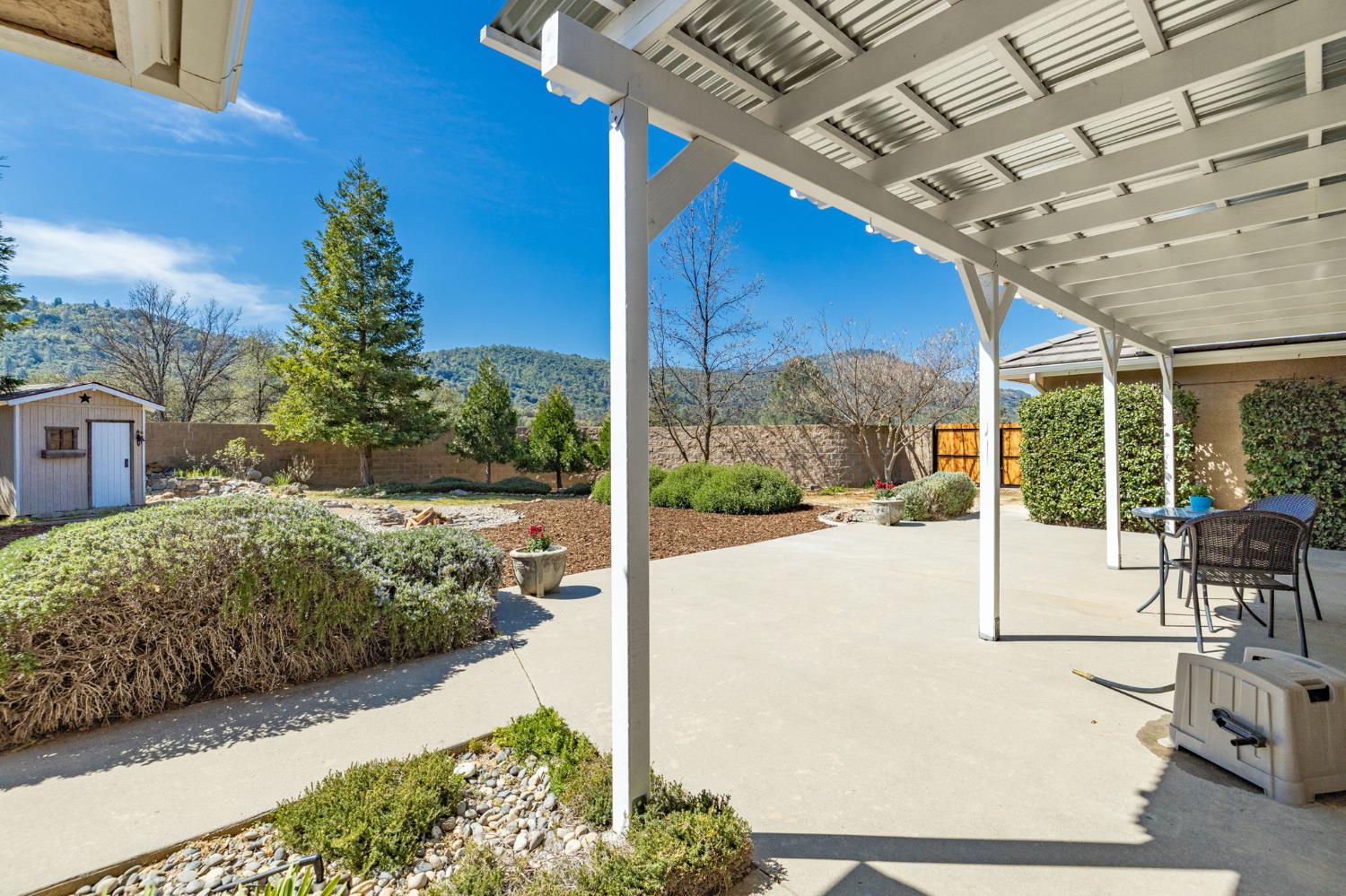 38778 Goldenrod Lane, Oakhurst, CA 93644