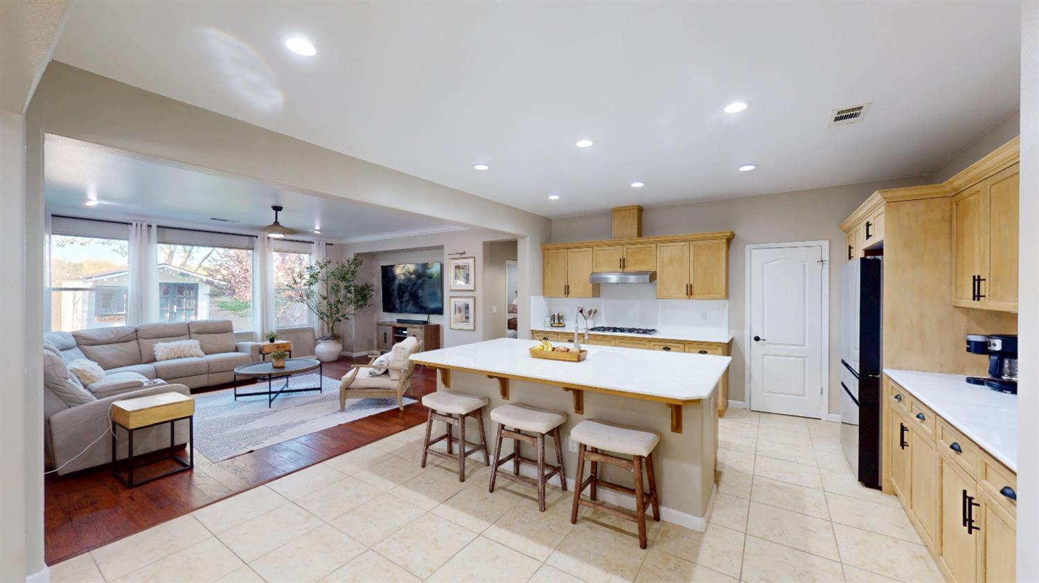 4153 Serena Ave, Clovis, CA 93619