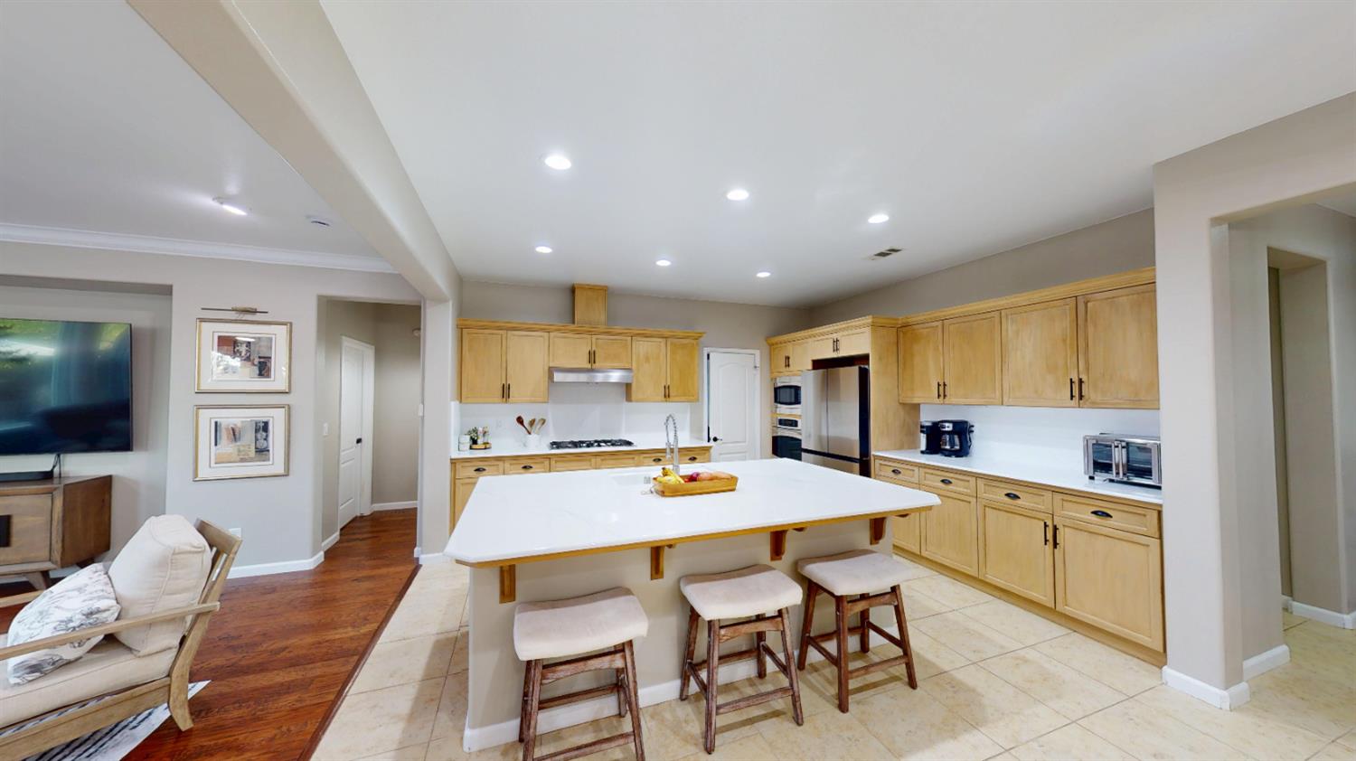 4153 Serena Ave, Clovis, CA 93619