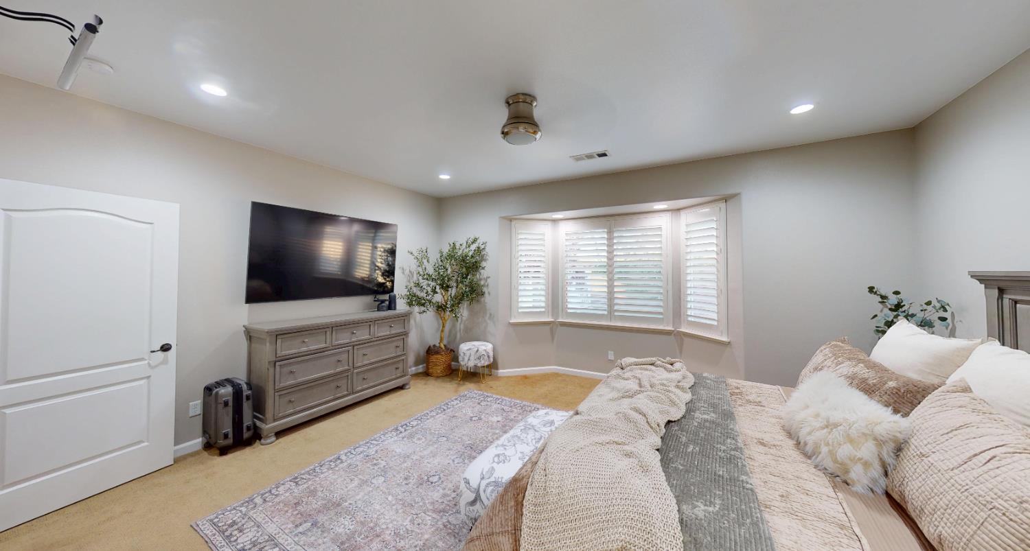 4153 Serena Ave, Clovis, CA 93619