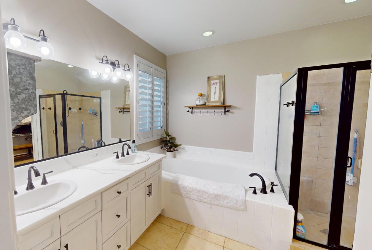 4153 Serena Ave, Clovis, CA 93619