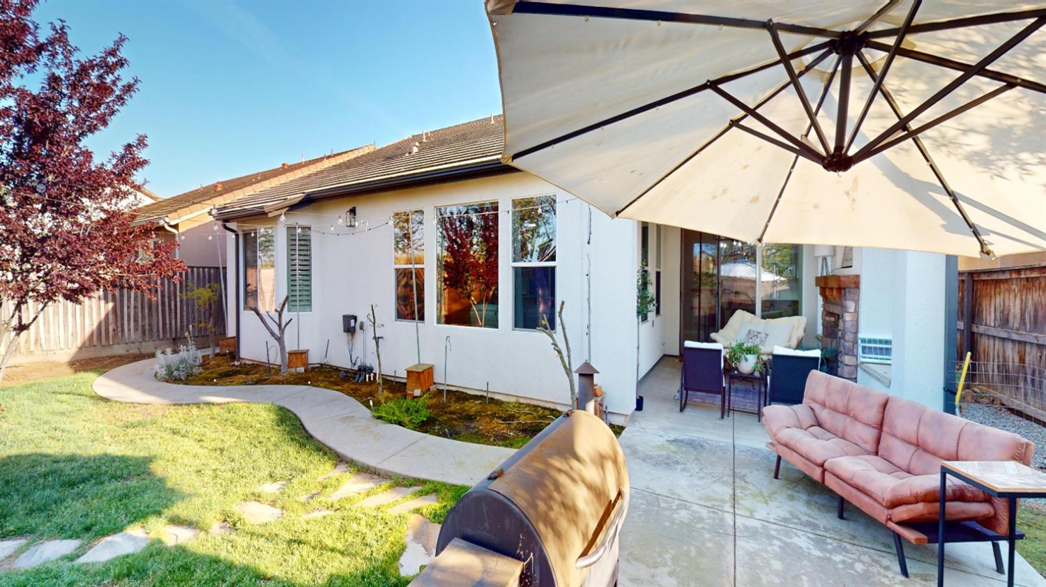 4153 Serena Ave, Clovis, CA 93619