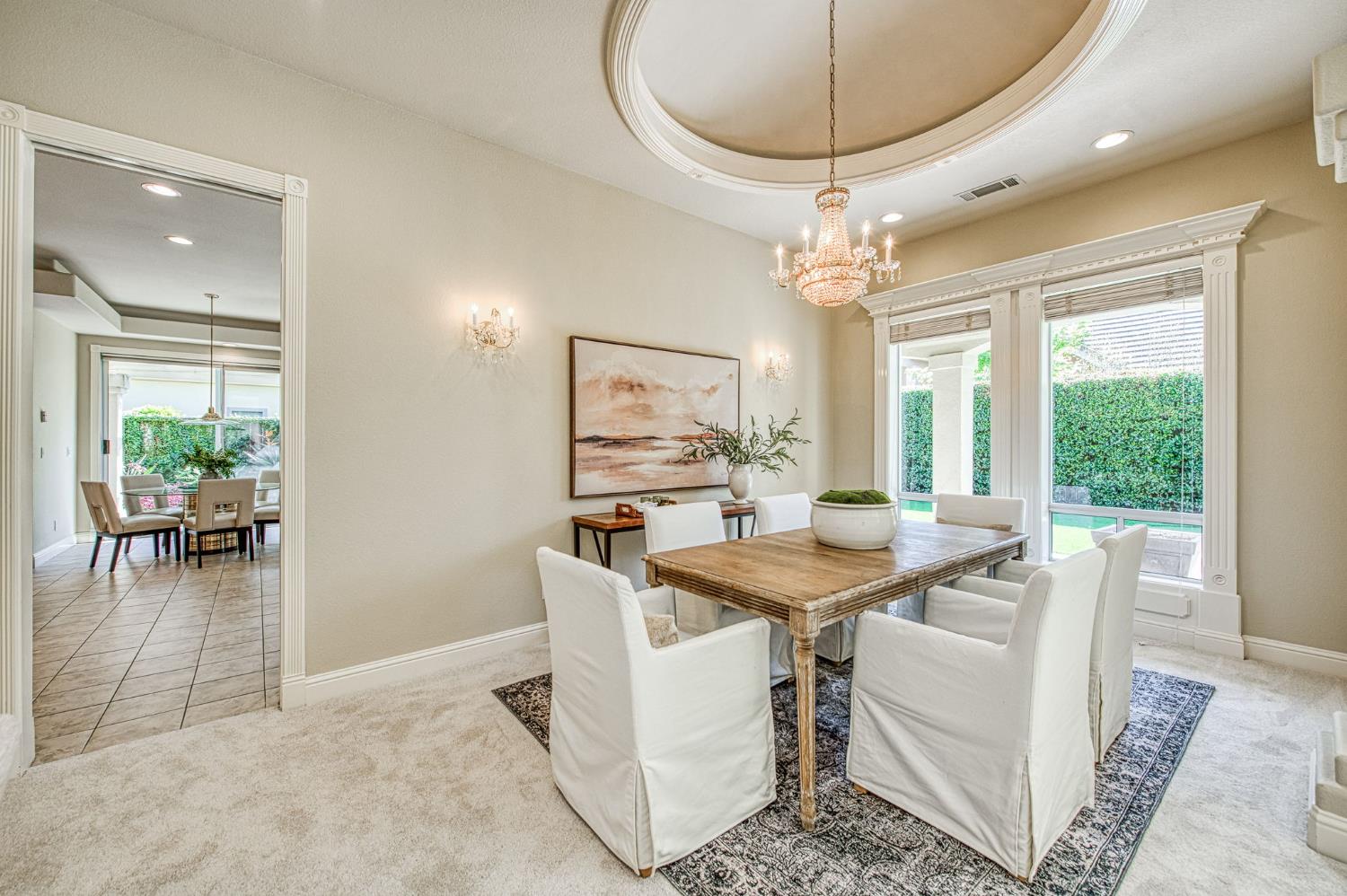 1533 E Forest Oaks Dr, Fresno, CA 93730