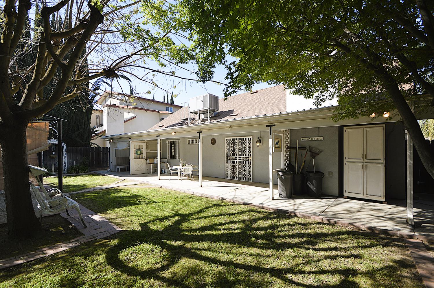 2037 E Decatur Ave, Fresno, CA 93720